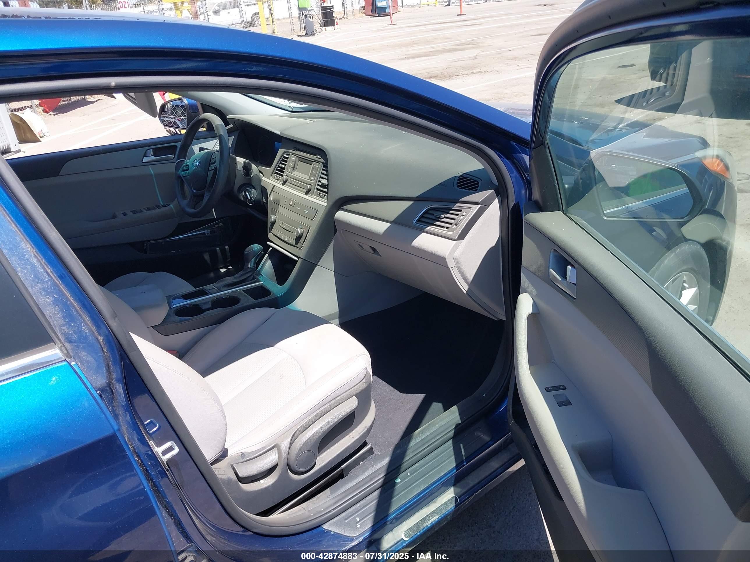 HYUNDAI SONATA image 5