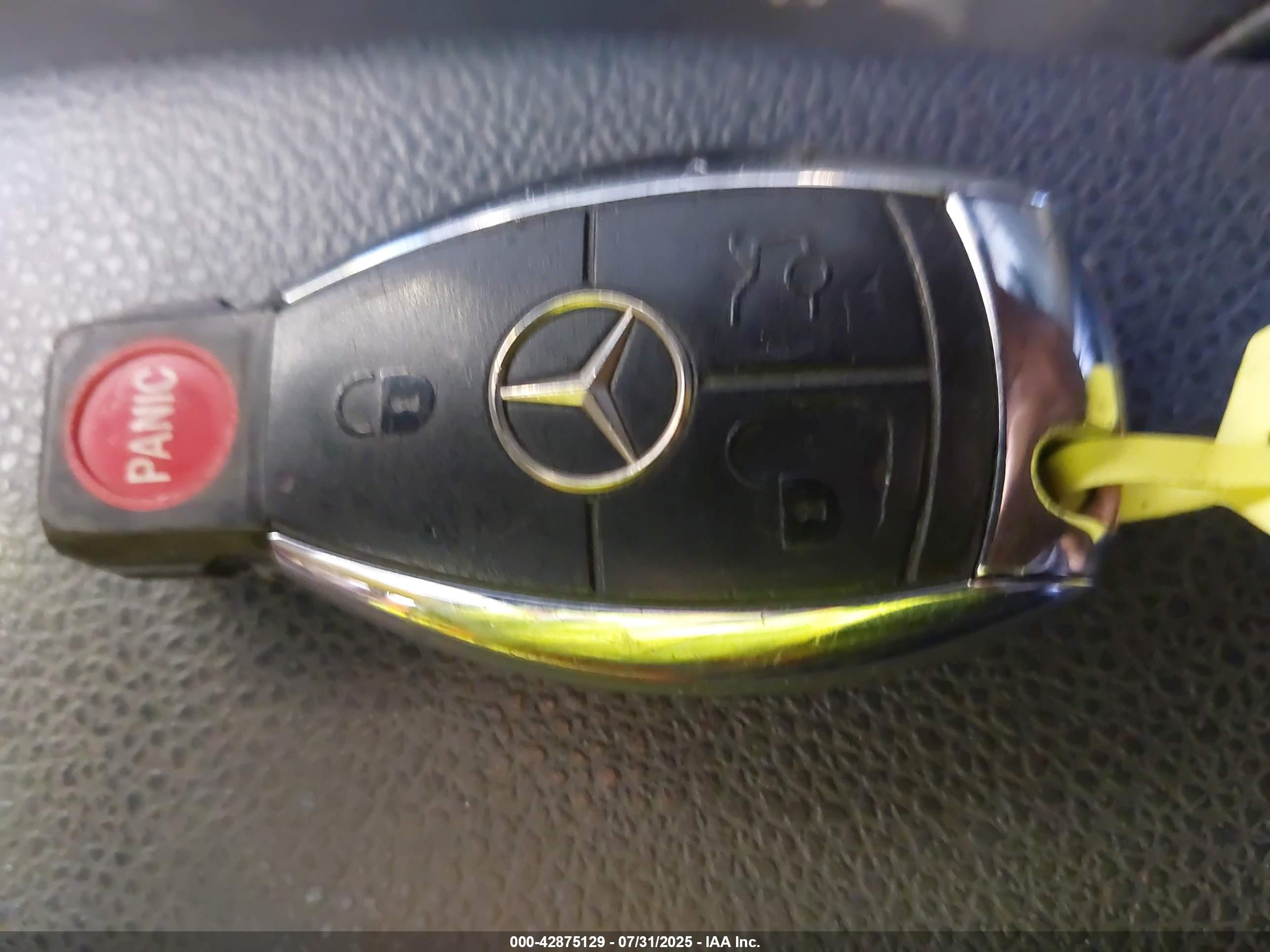 MERCEDES-BENZ C image 11