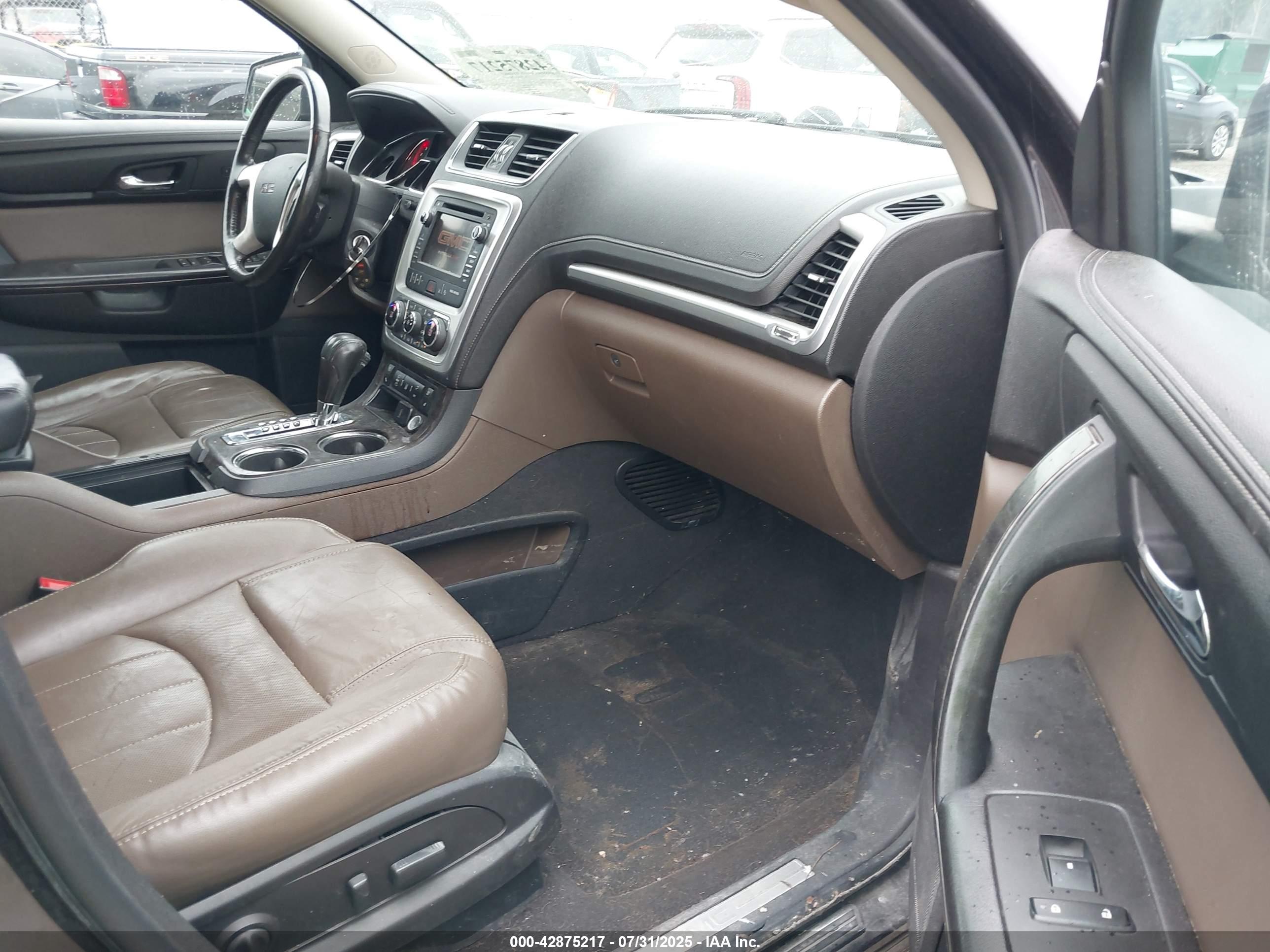 GMC ACADIA image 5