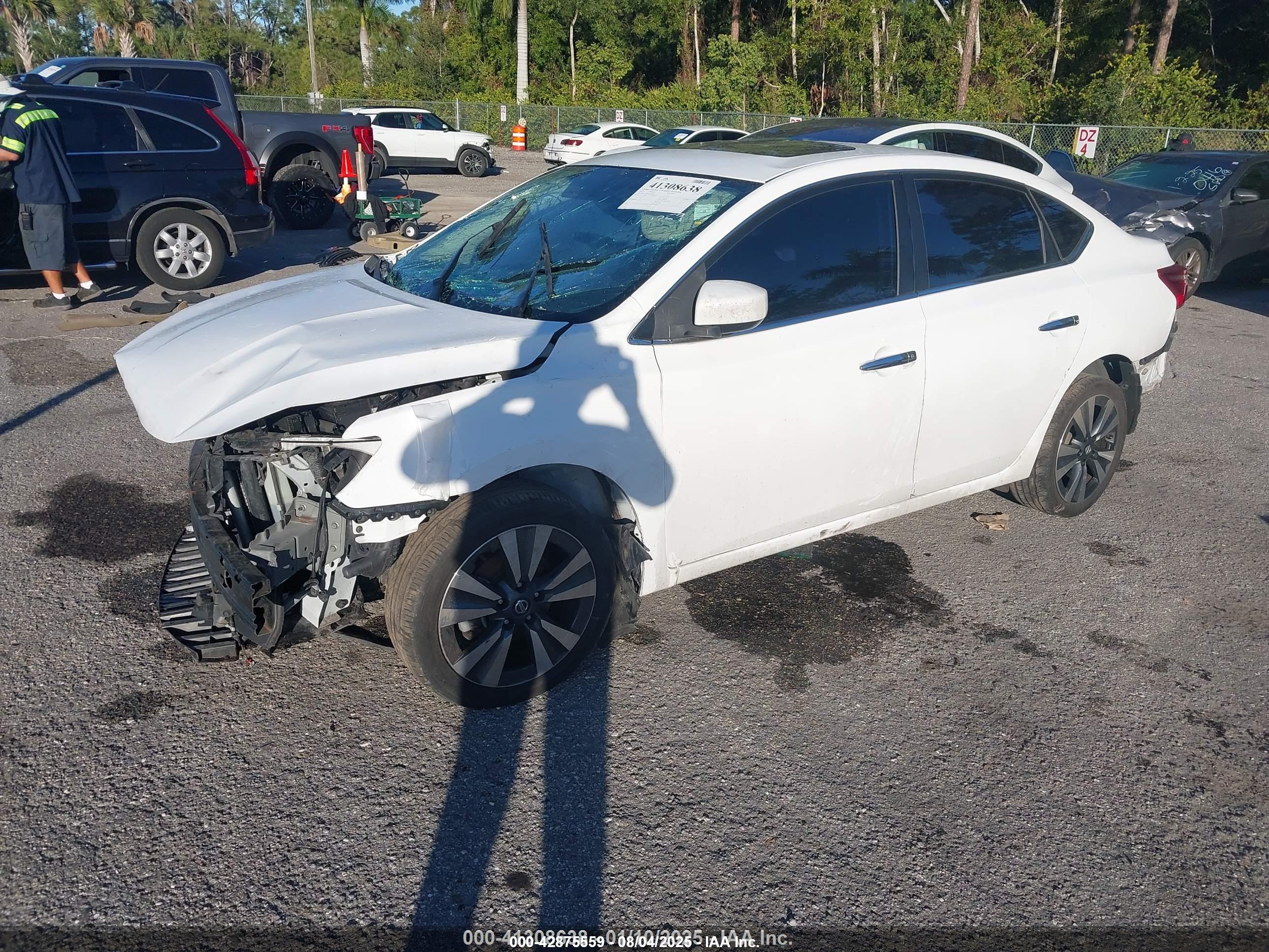 NISSAN SENTRA image 2