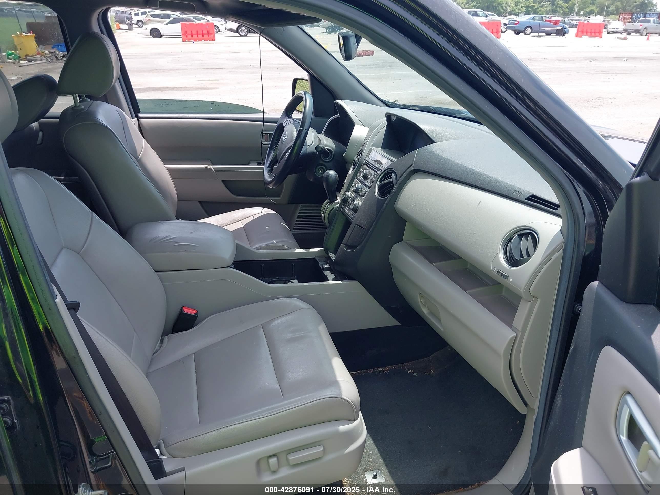 HONDA PILOT image 5