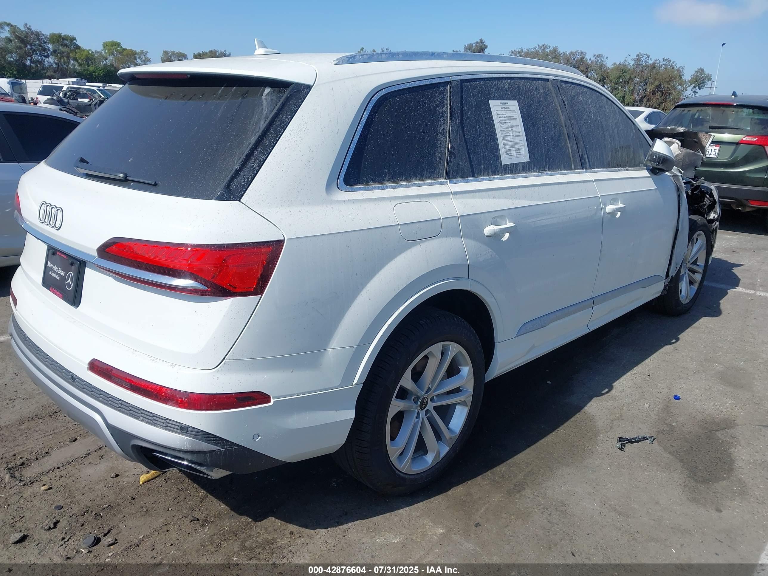 AUDI Q7 image 4