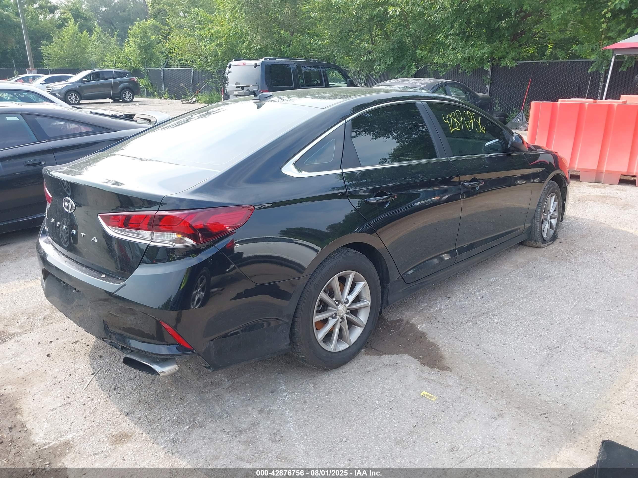 HYUNDAI SONATA image 4