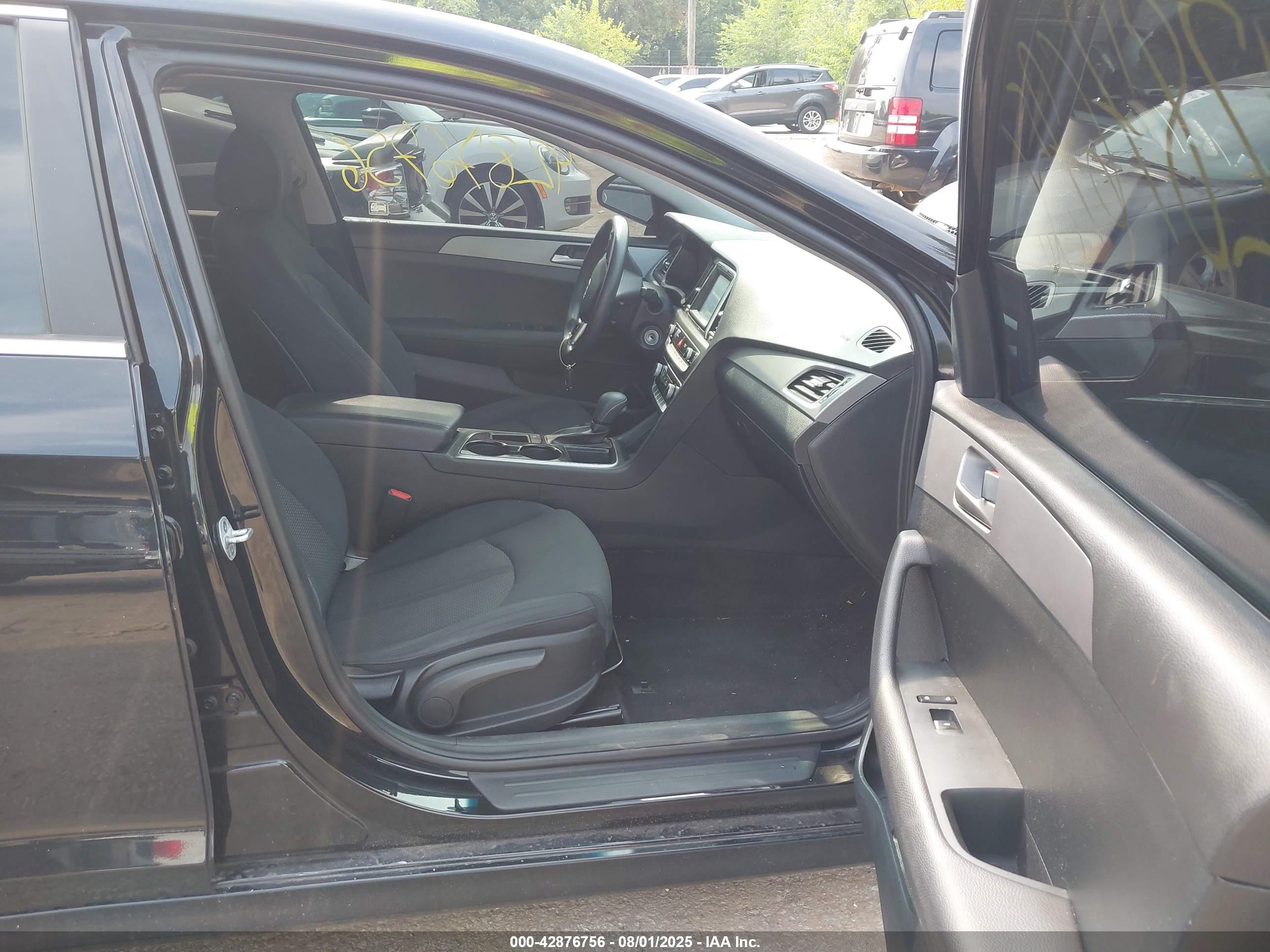 HYUNDAI SONATA image 5