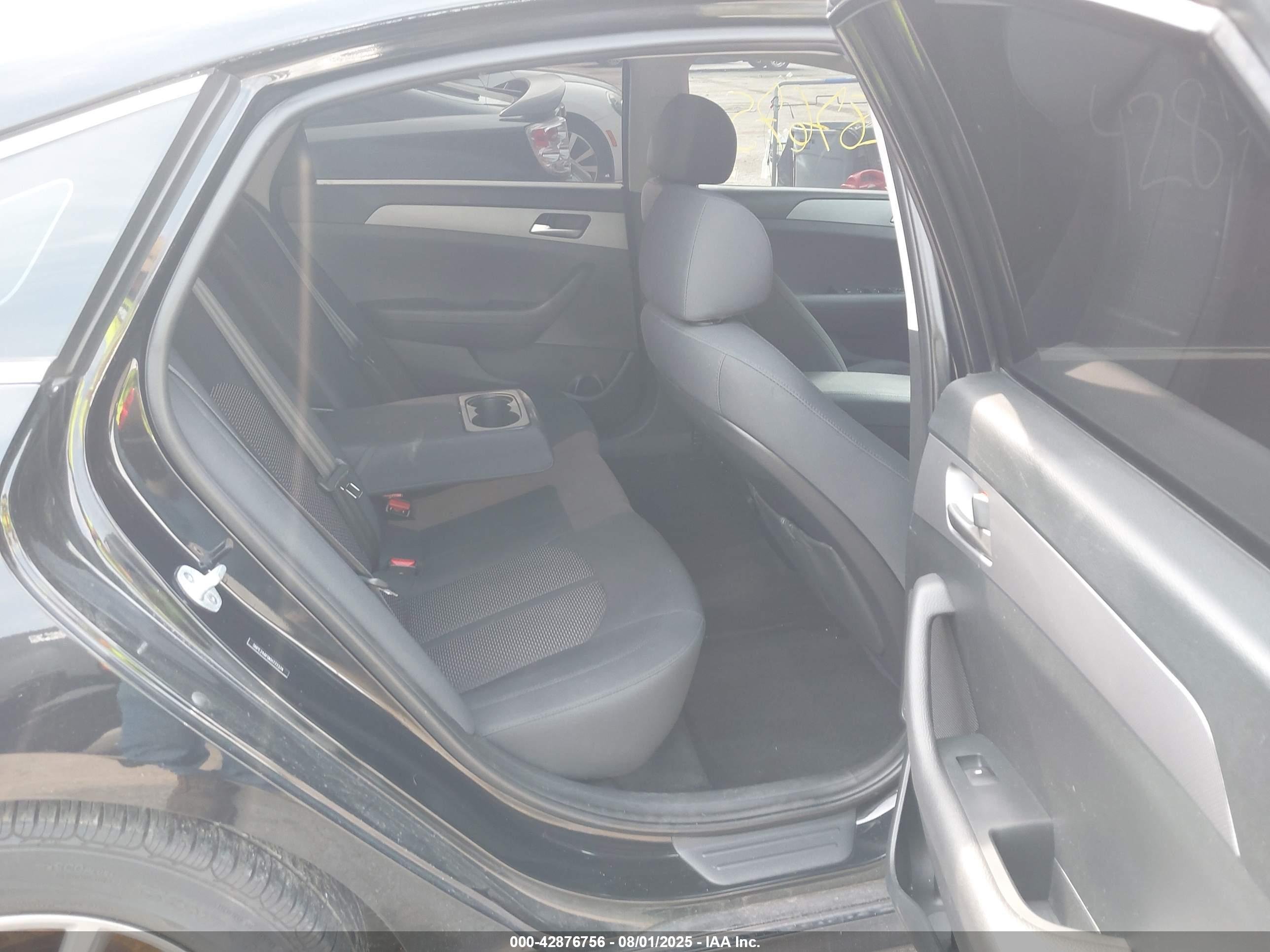 HYUNDAI SONATA image 8