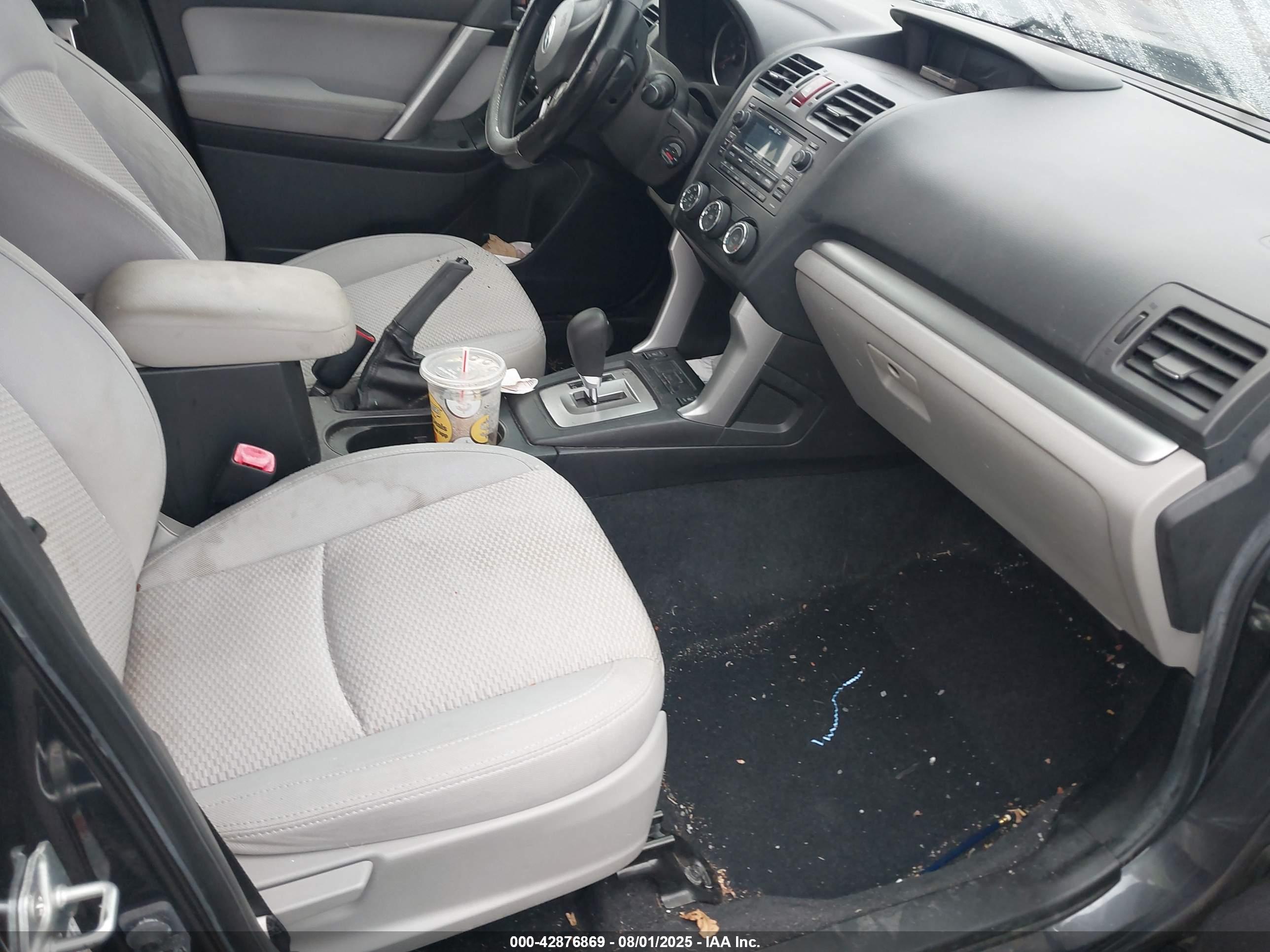 SUBARU FORESTER image 5