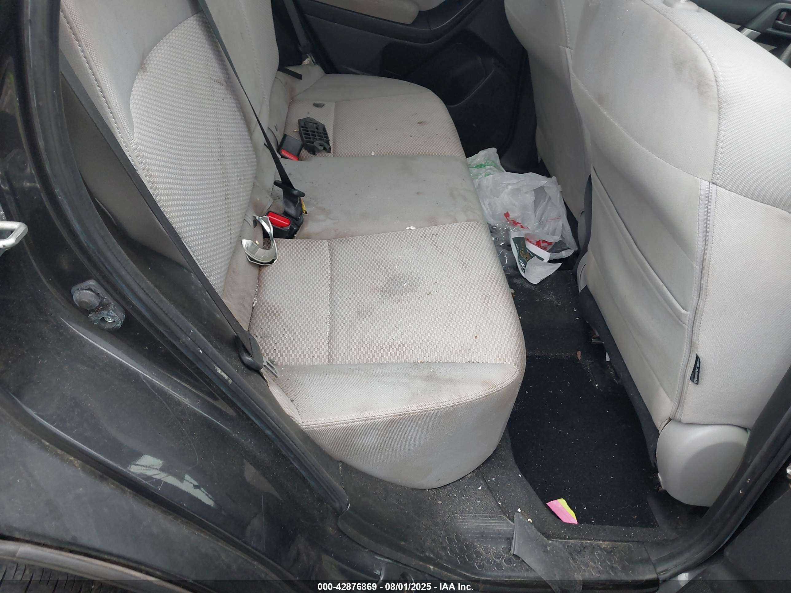 SUBARU FORESTER image 8