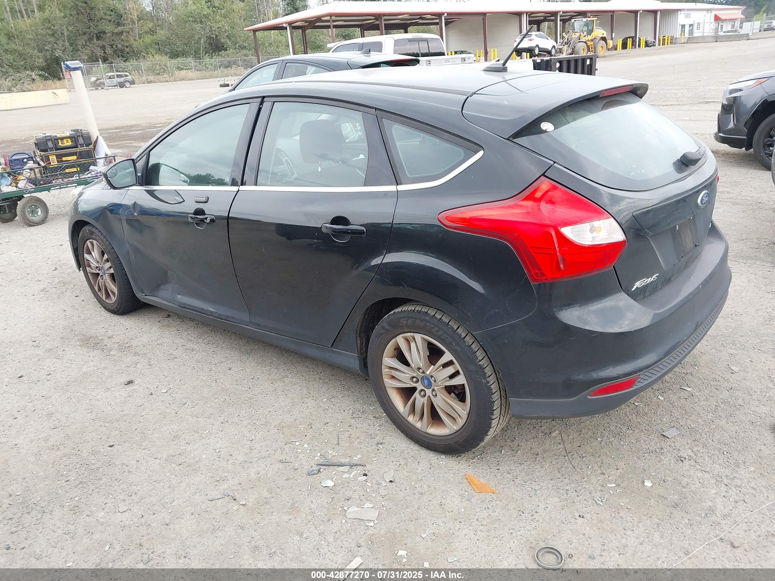 FORD FOCUS image 3