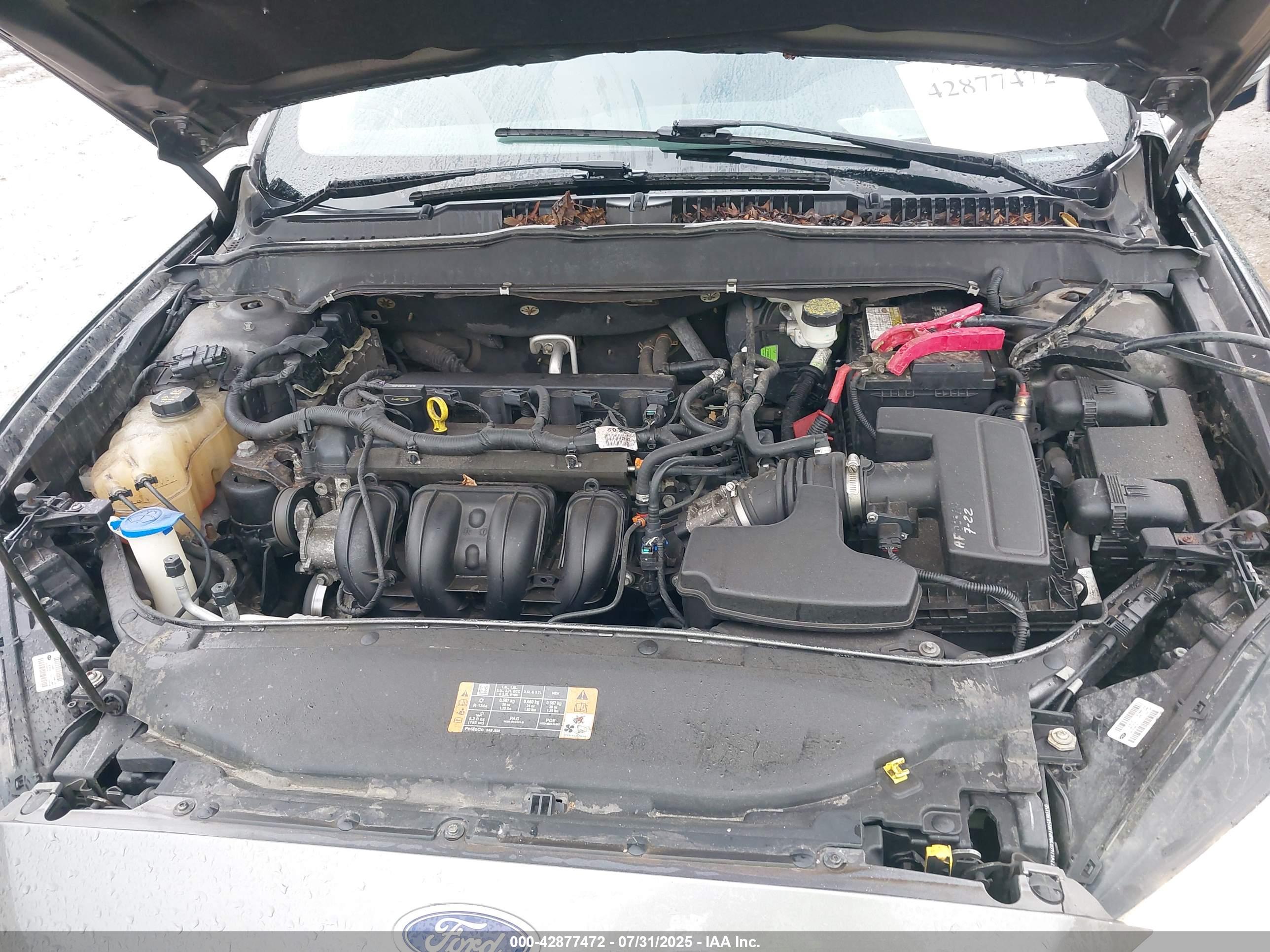 FORD FUSION image 10
