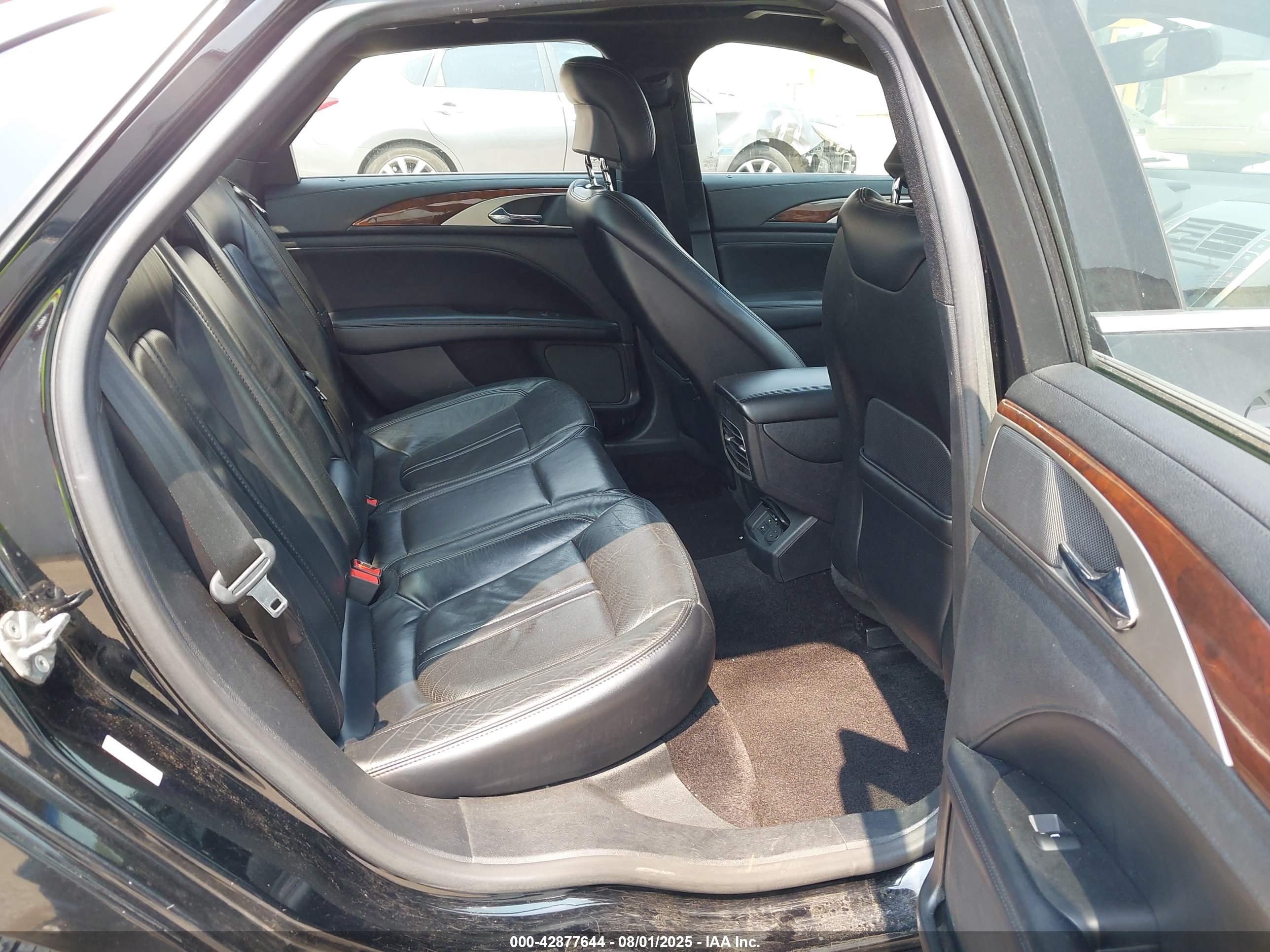 LINCOLN MKZ image 8
