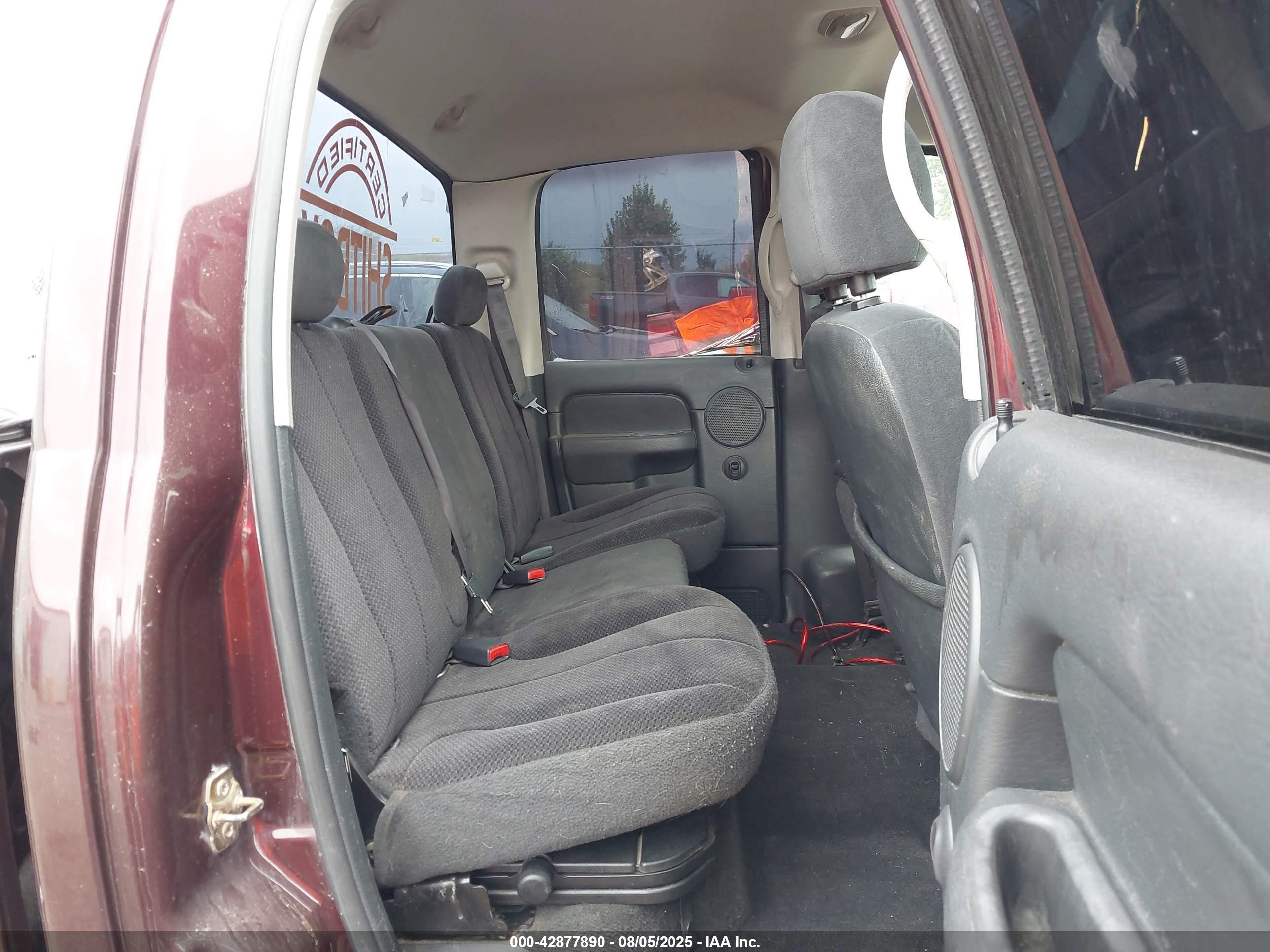 DODGE RAM image 8
