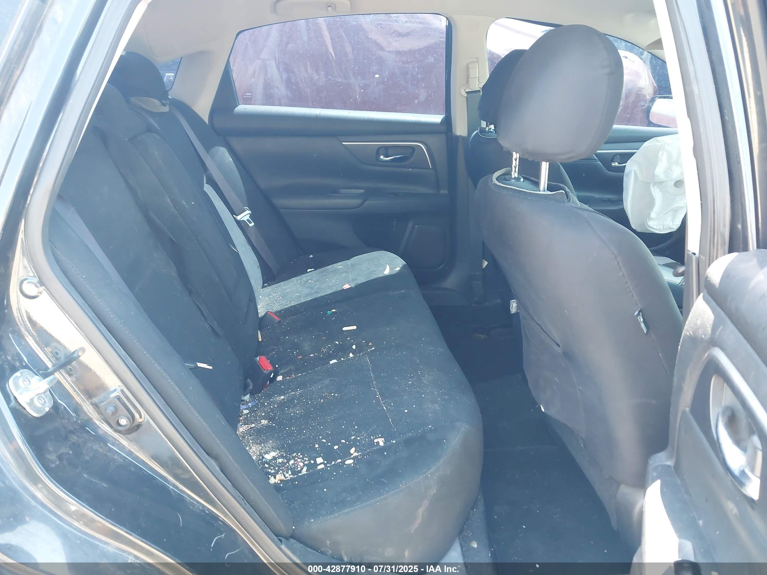 NISSAN ALTIMA image 8