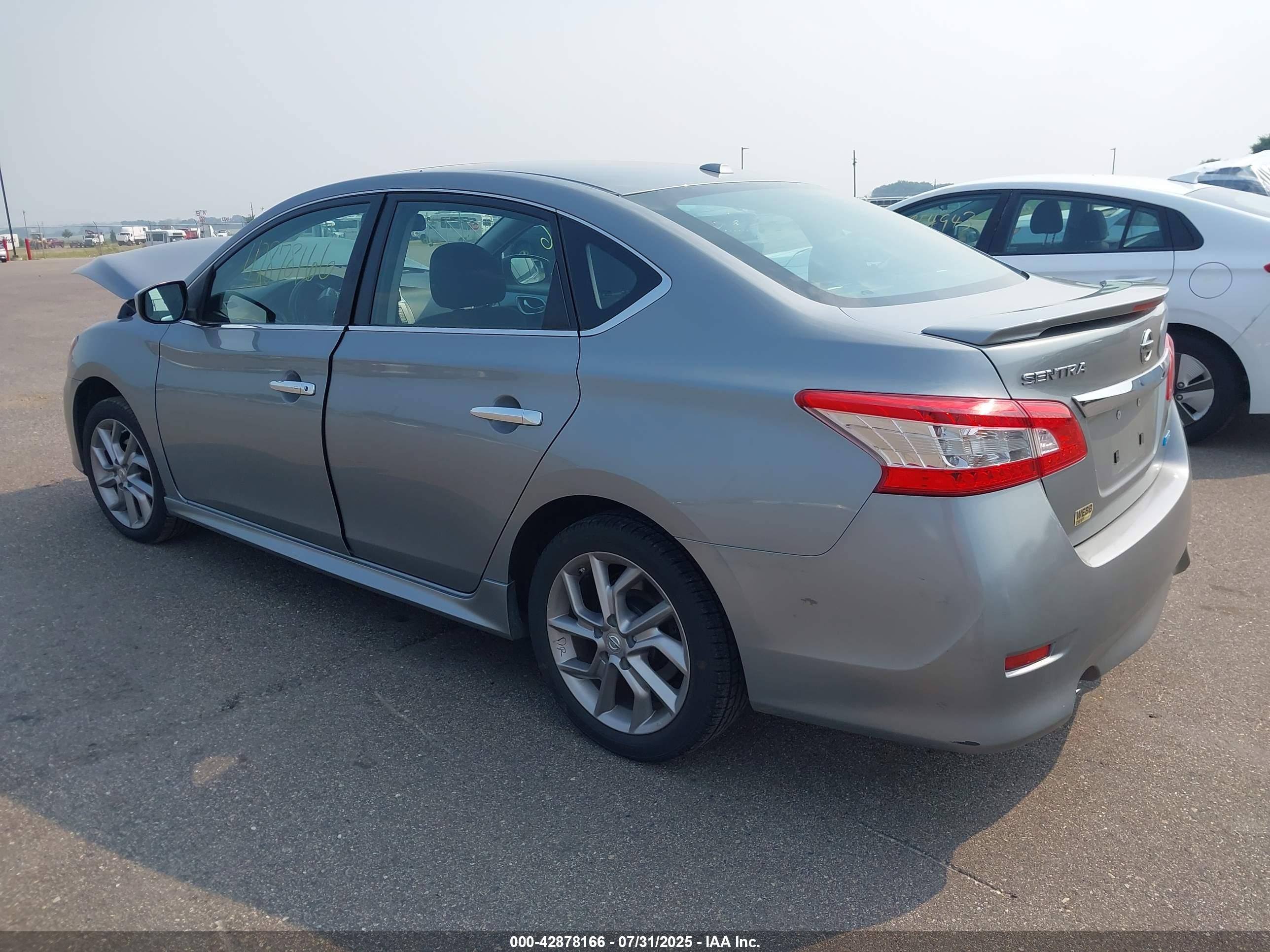 NISSAN SENTRA image 3
