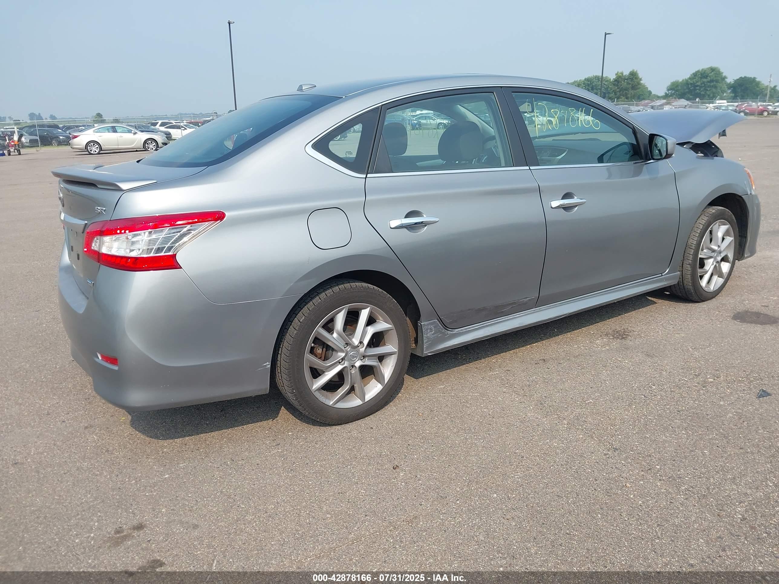 NISSAN SENTRA image 4