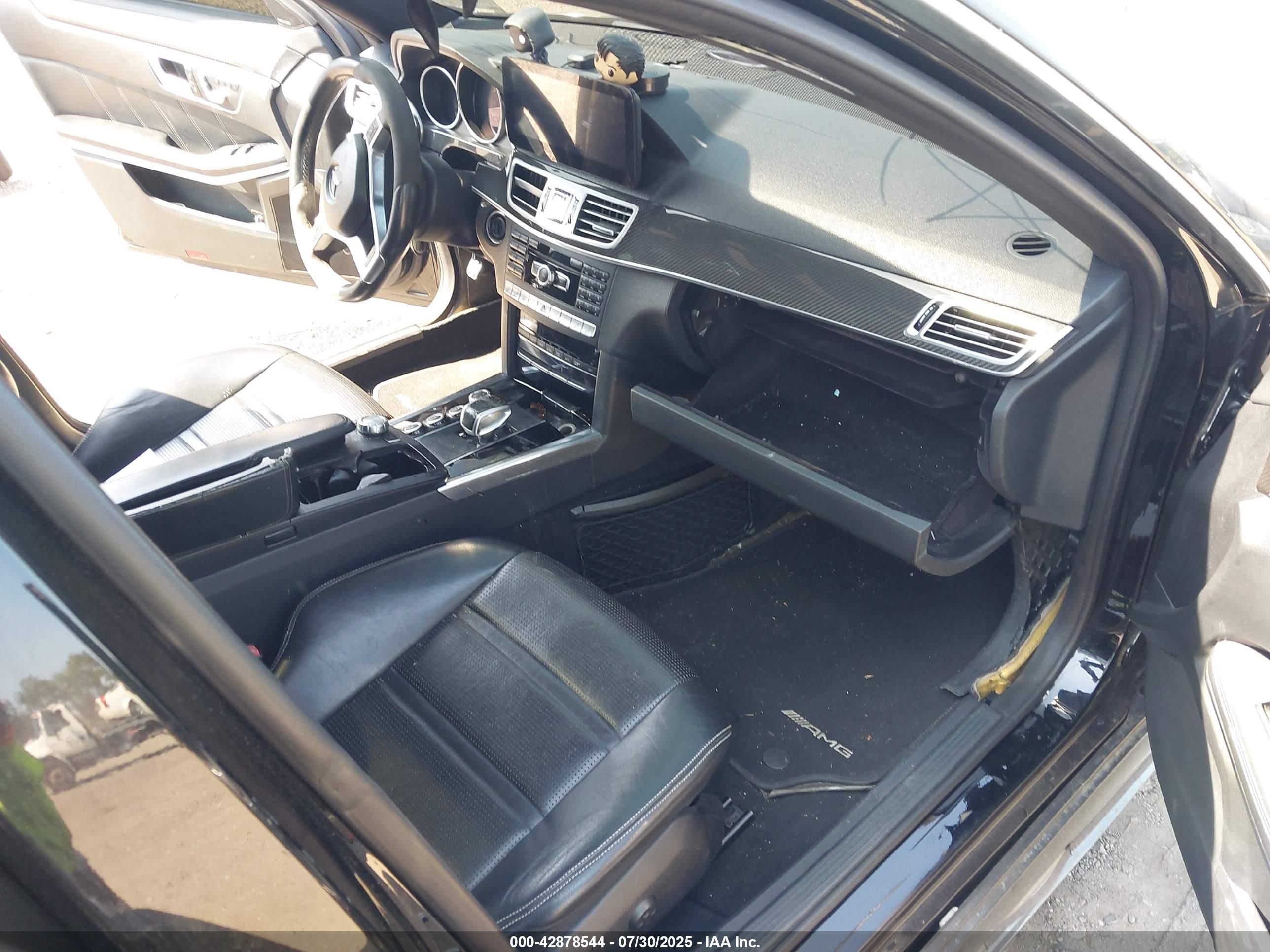 MERCEDES-BENZ E image 5