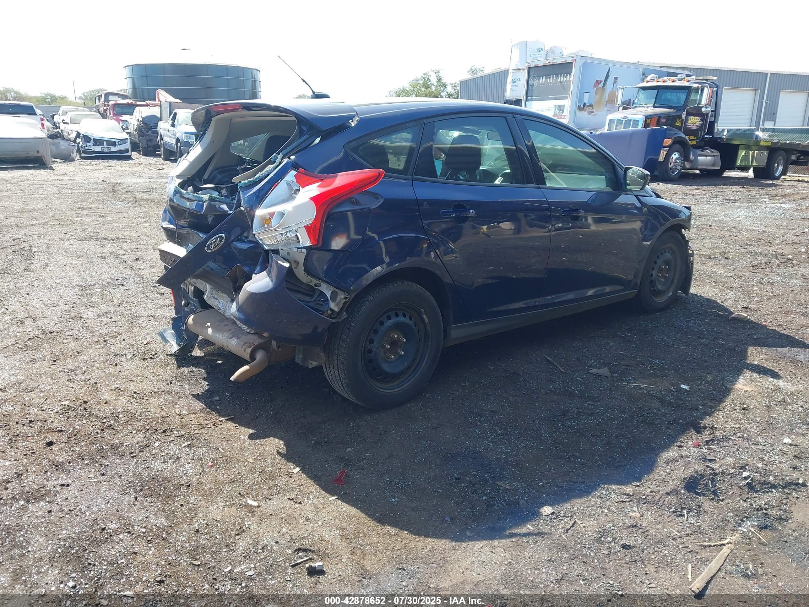 FORD FOCUS image 4