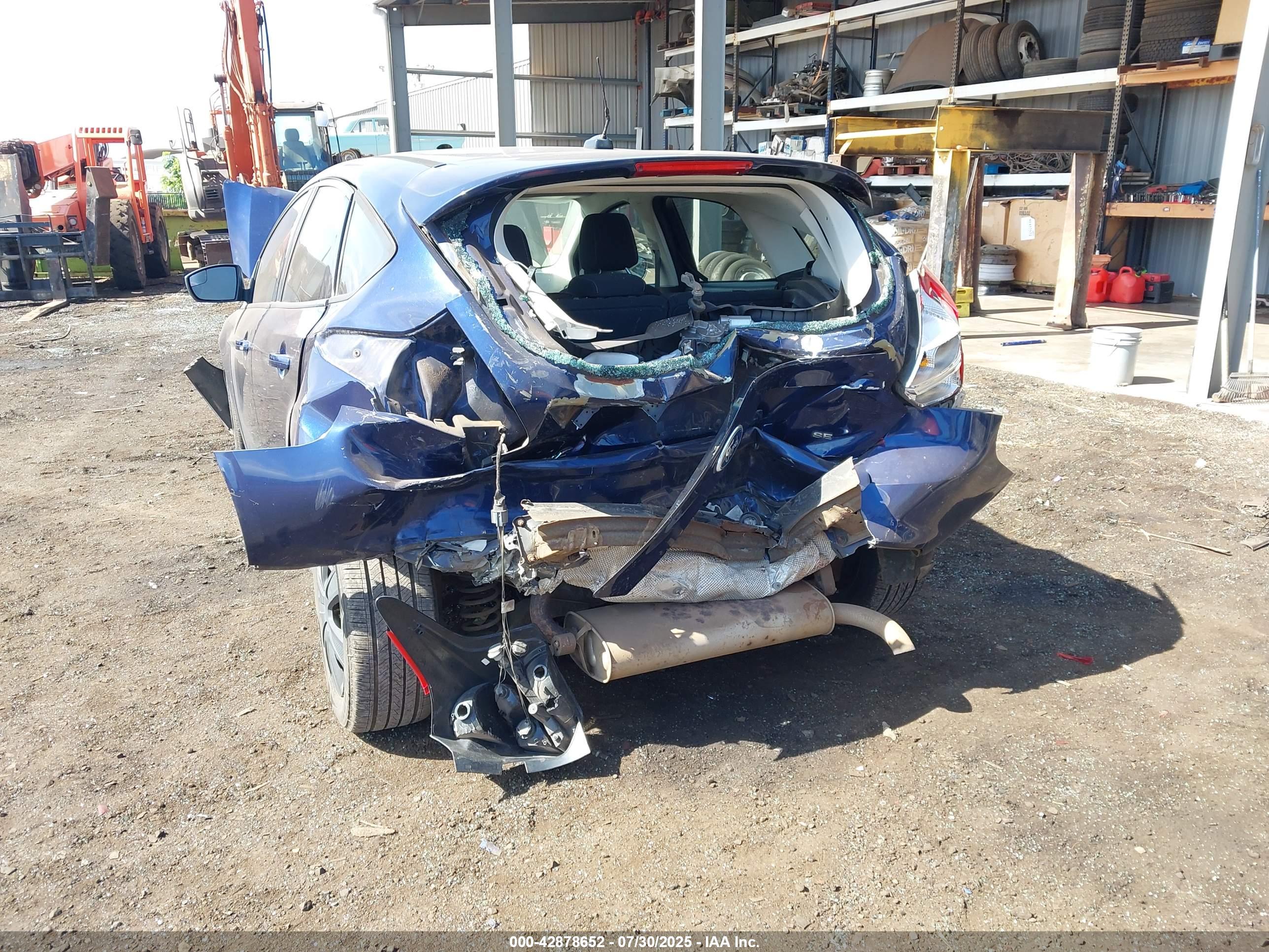 FORD FOCUS image 6