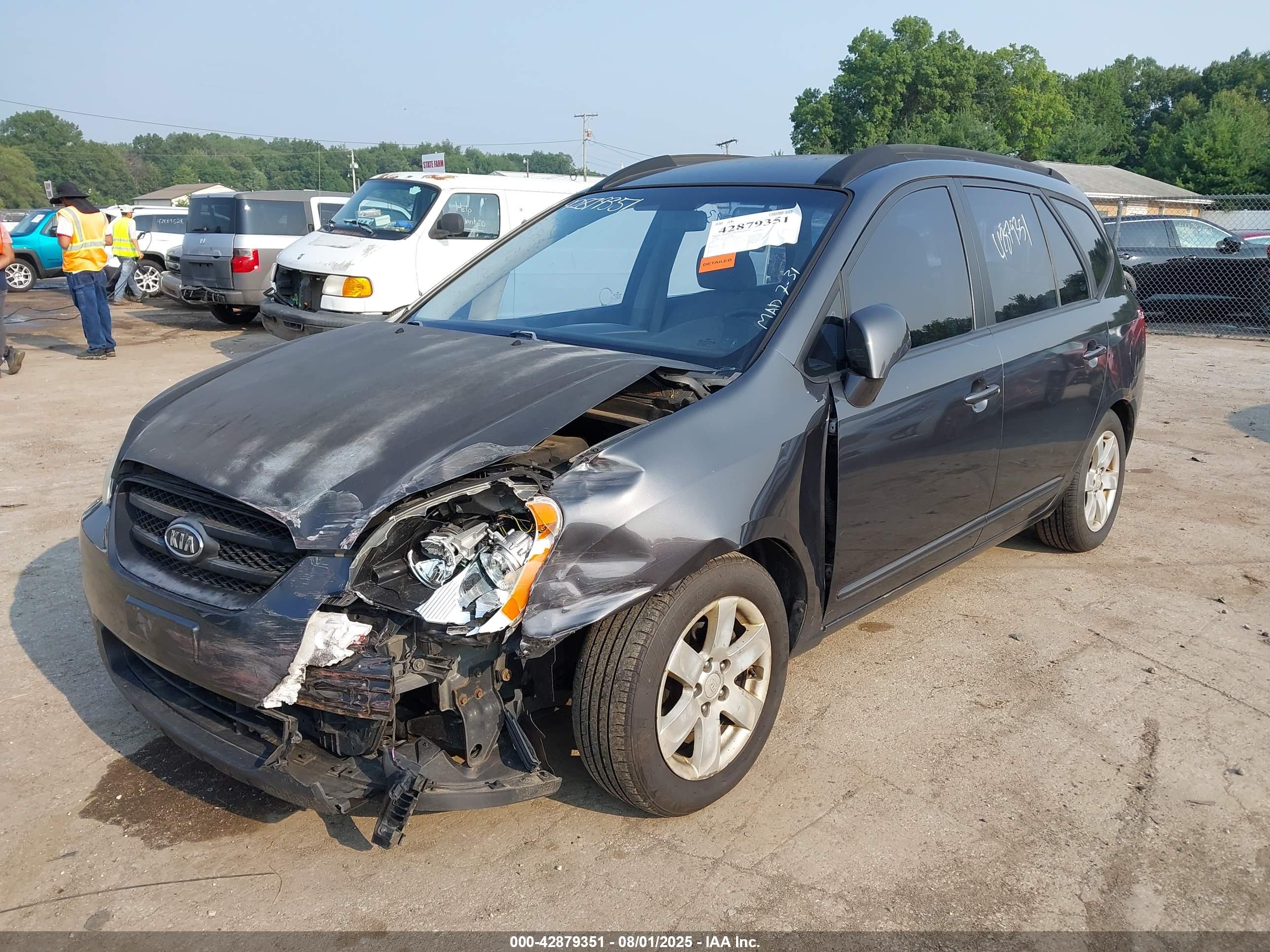 KIA RONDO image 6