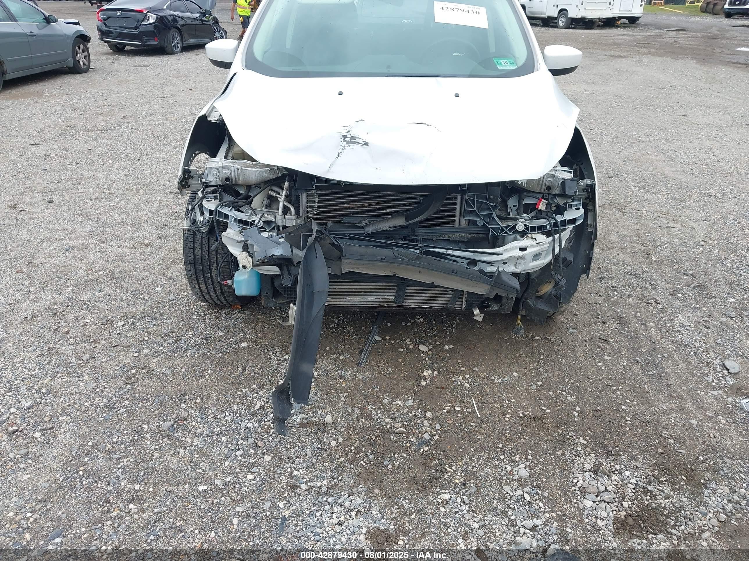 FORD ESCAPE image 6