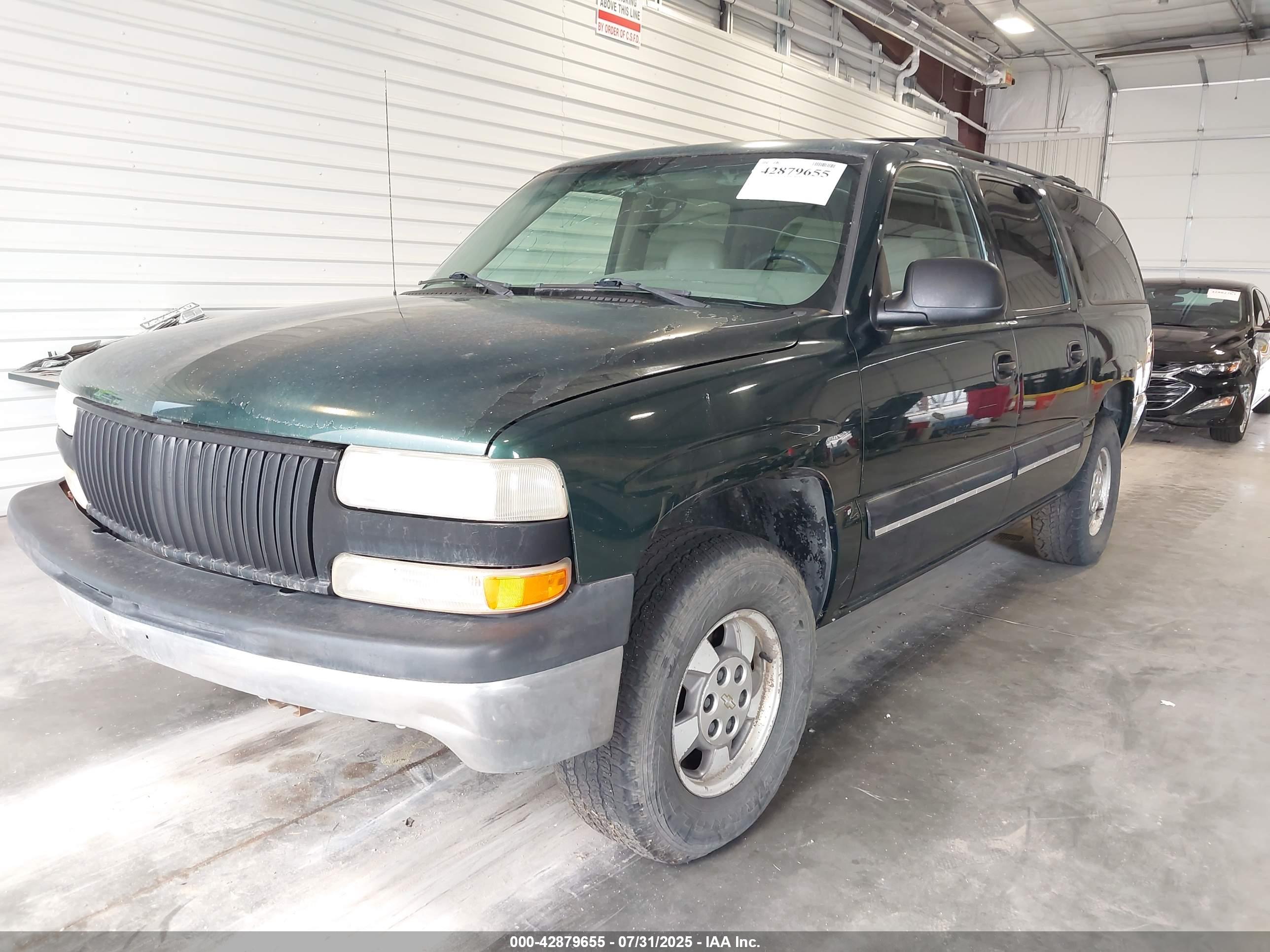 CHEVROLET SUBURBAN image 2
