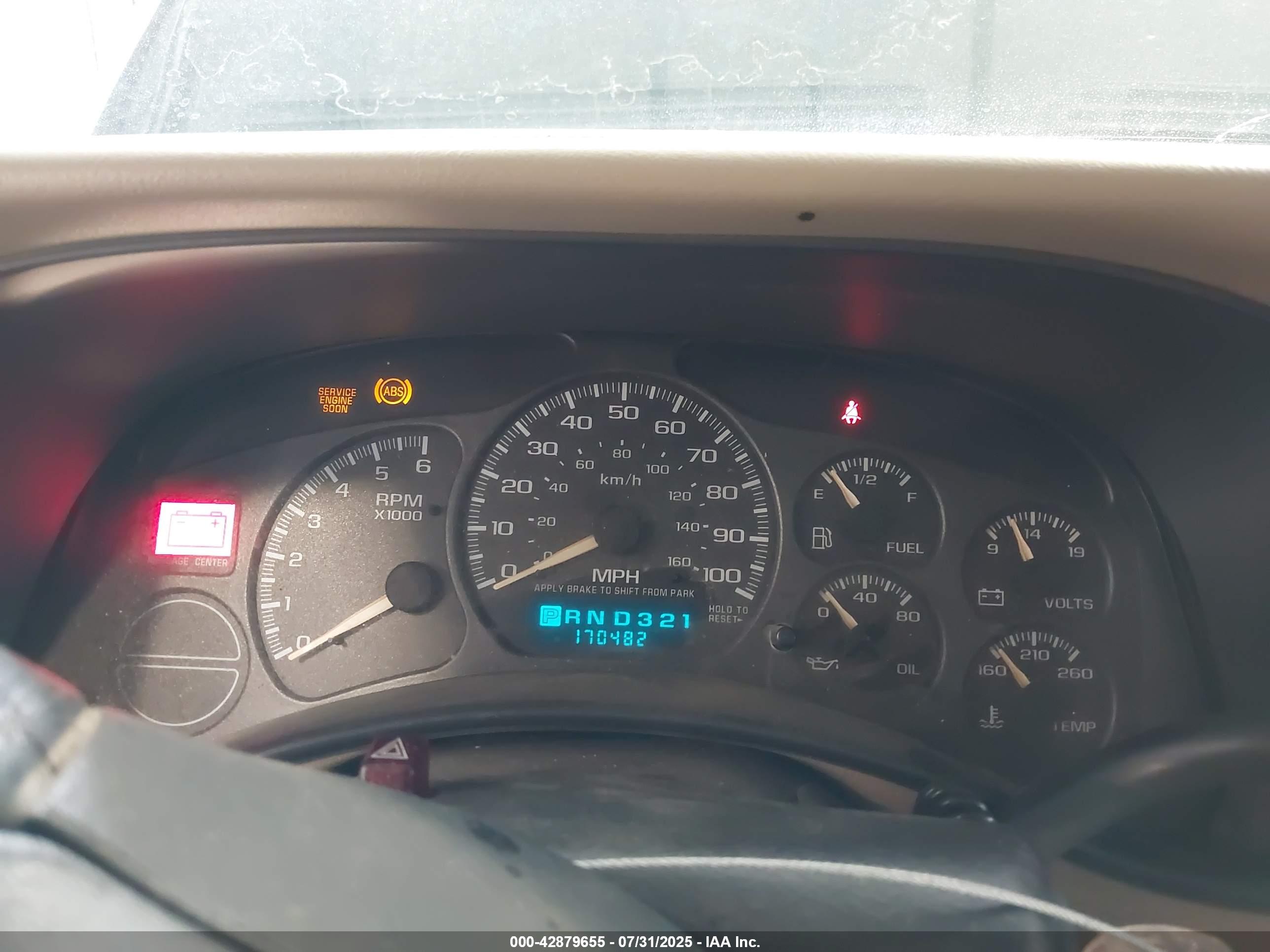 CHEVROLET SUBURBAN image 7
