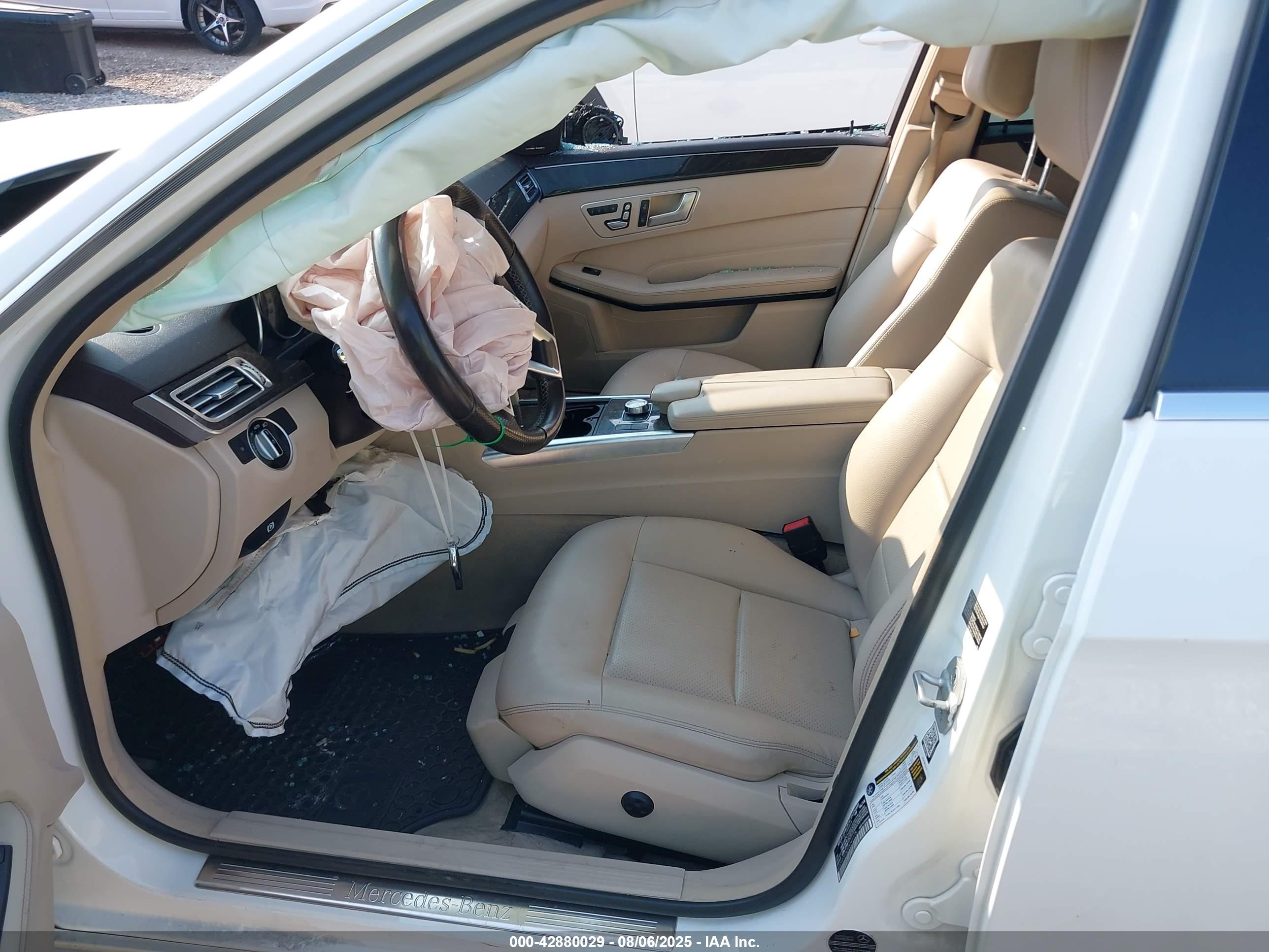 MERCEDES-BENZ E image 5