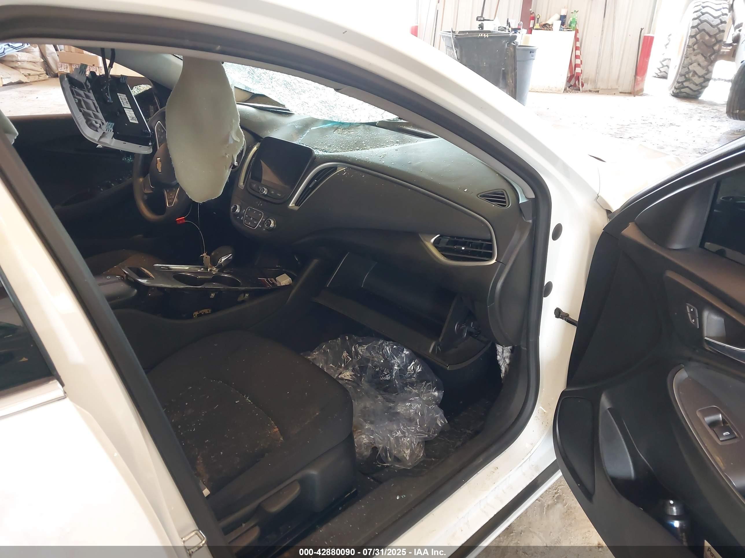 CHEVROLET MALIBU image 5