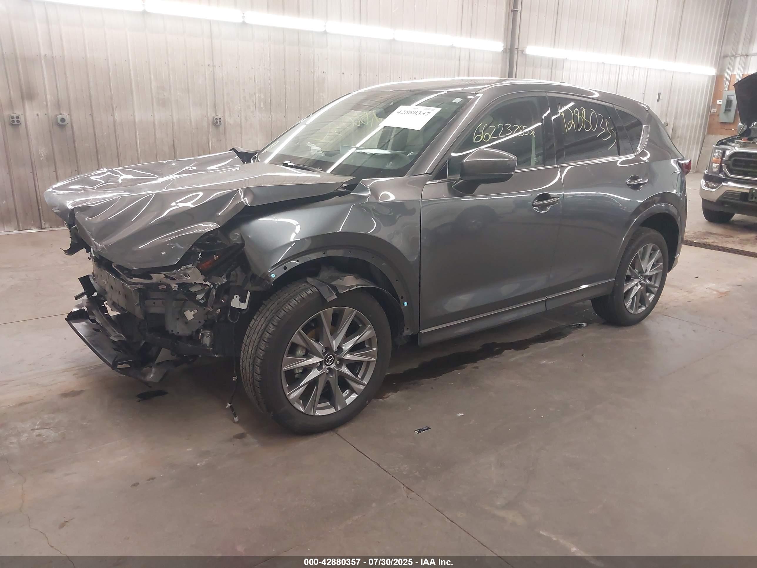 MAZDA CX-5 image 2
