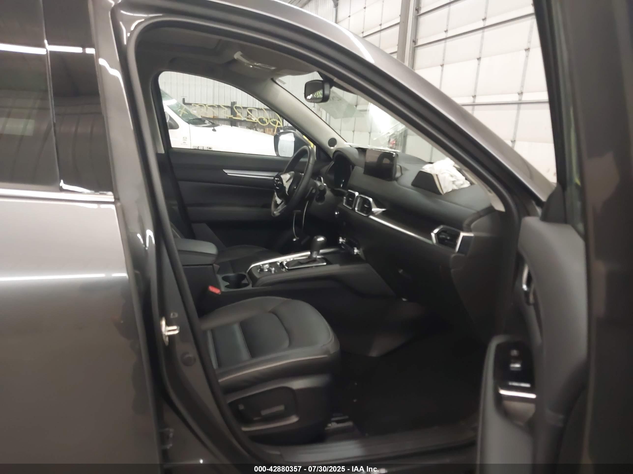 MAZDA CX-5 image 5