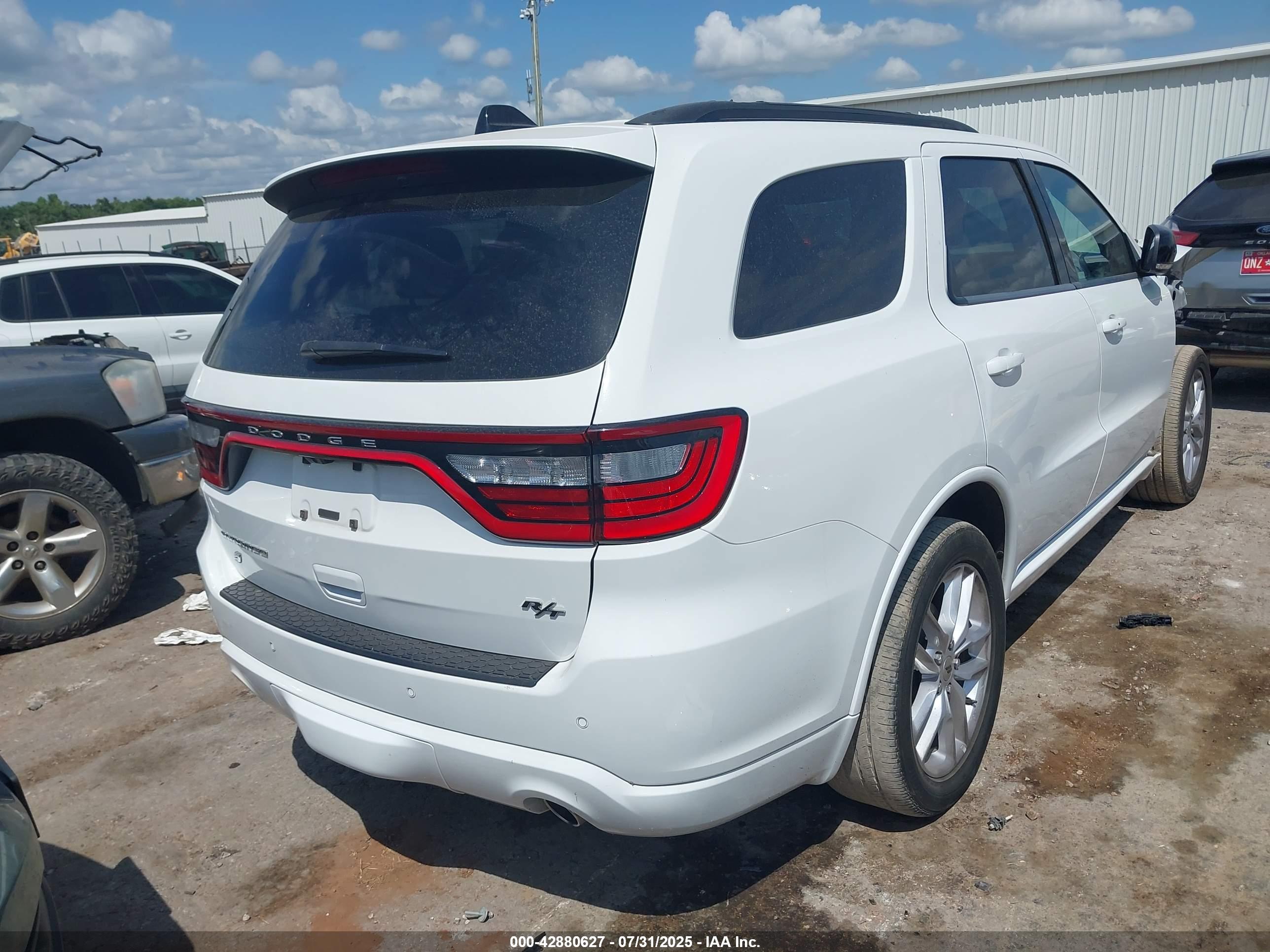 DODGE DURANGO image 4