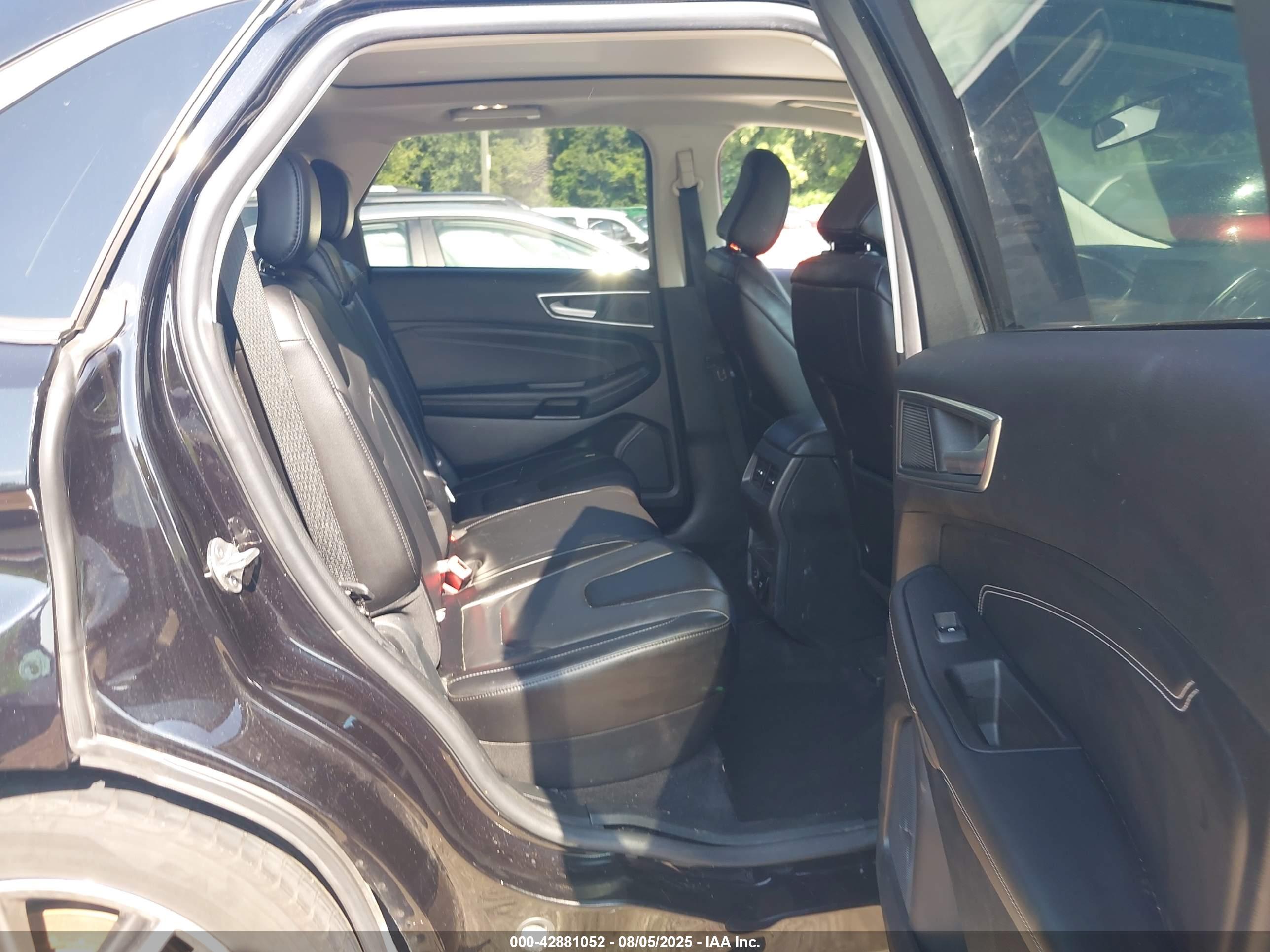 FORD EDGE image 8