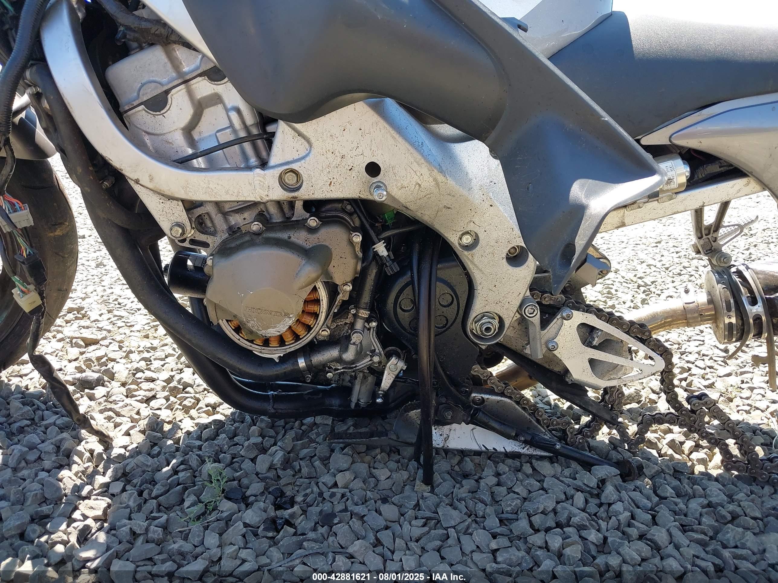 HONDA CBR600 image 9