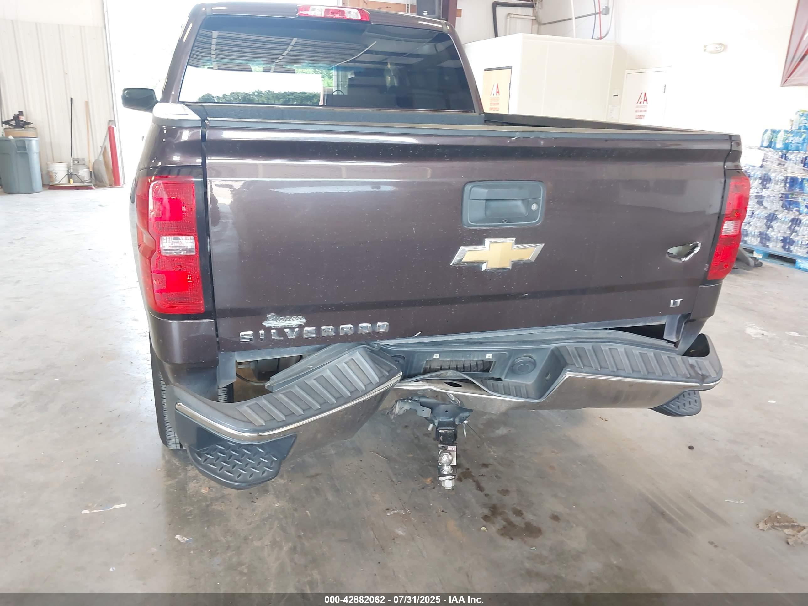 CHEVROLET SILVERADO image 6