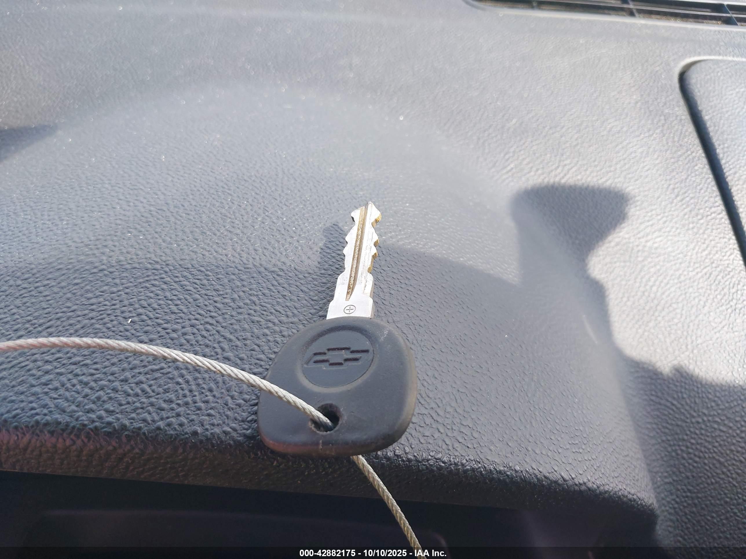 CHEVROLET HHR image 11