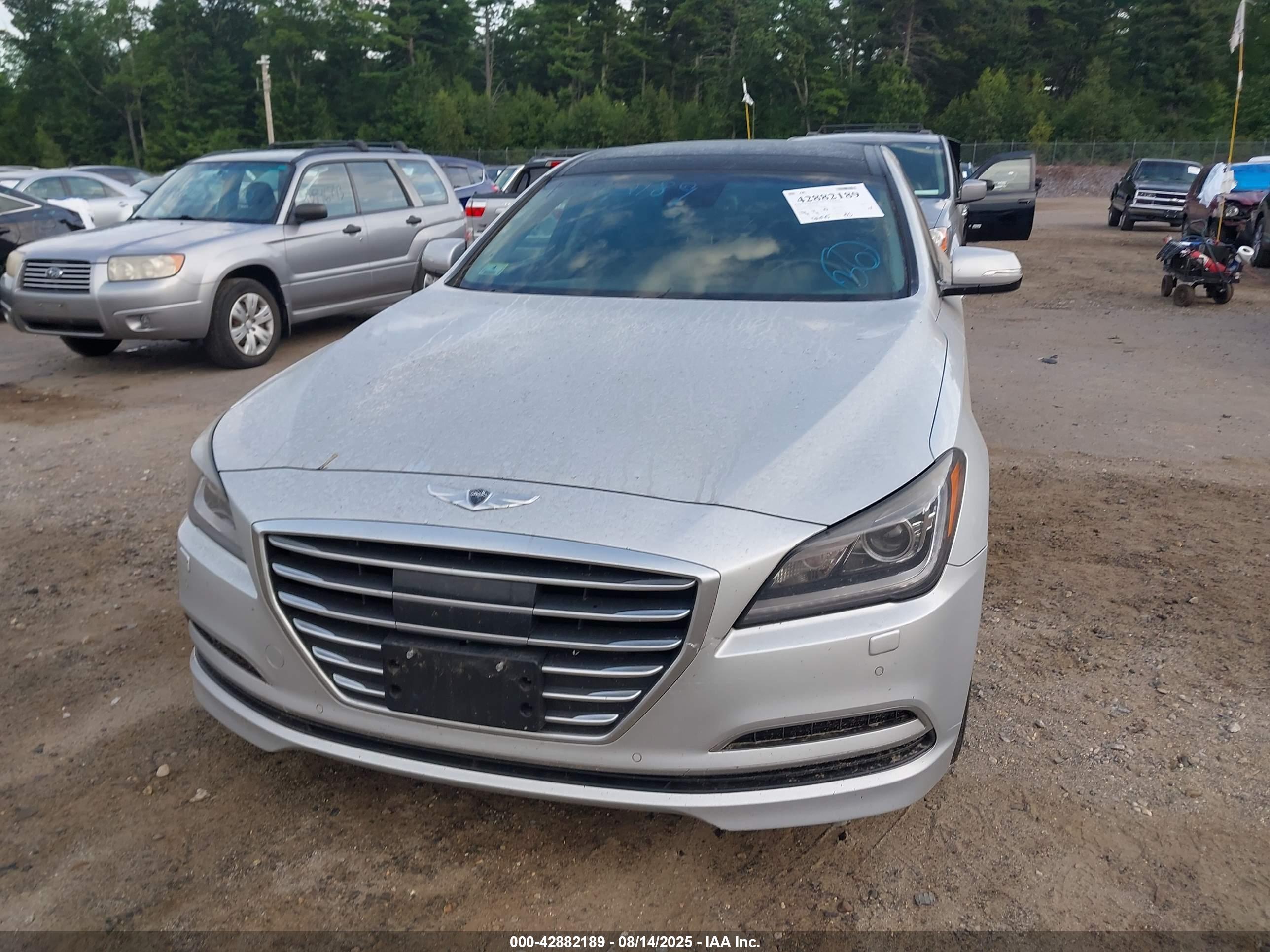 HYUNDAI GENESIS image 6