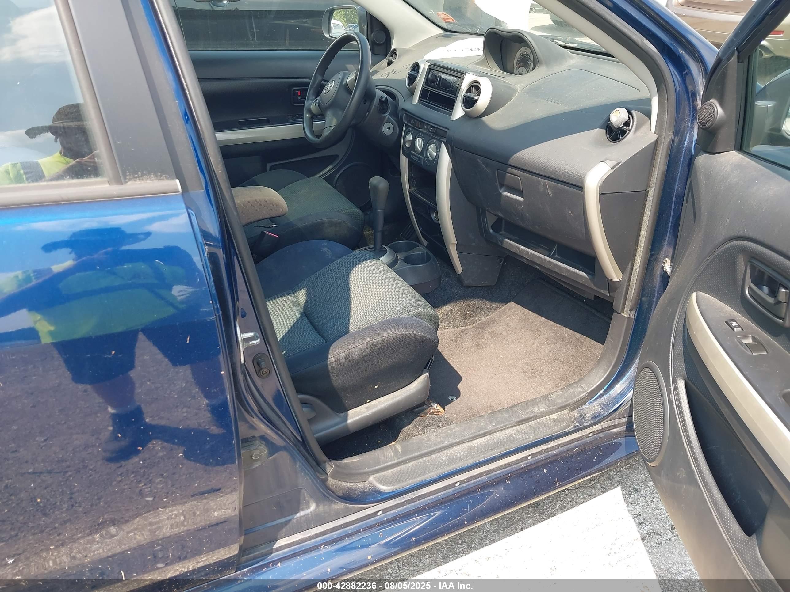 SCION XA image 5