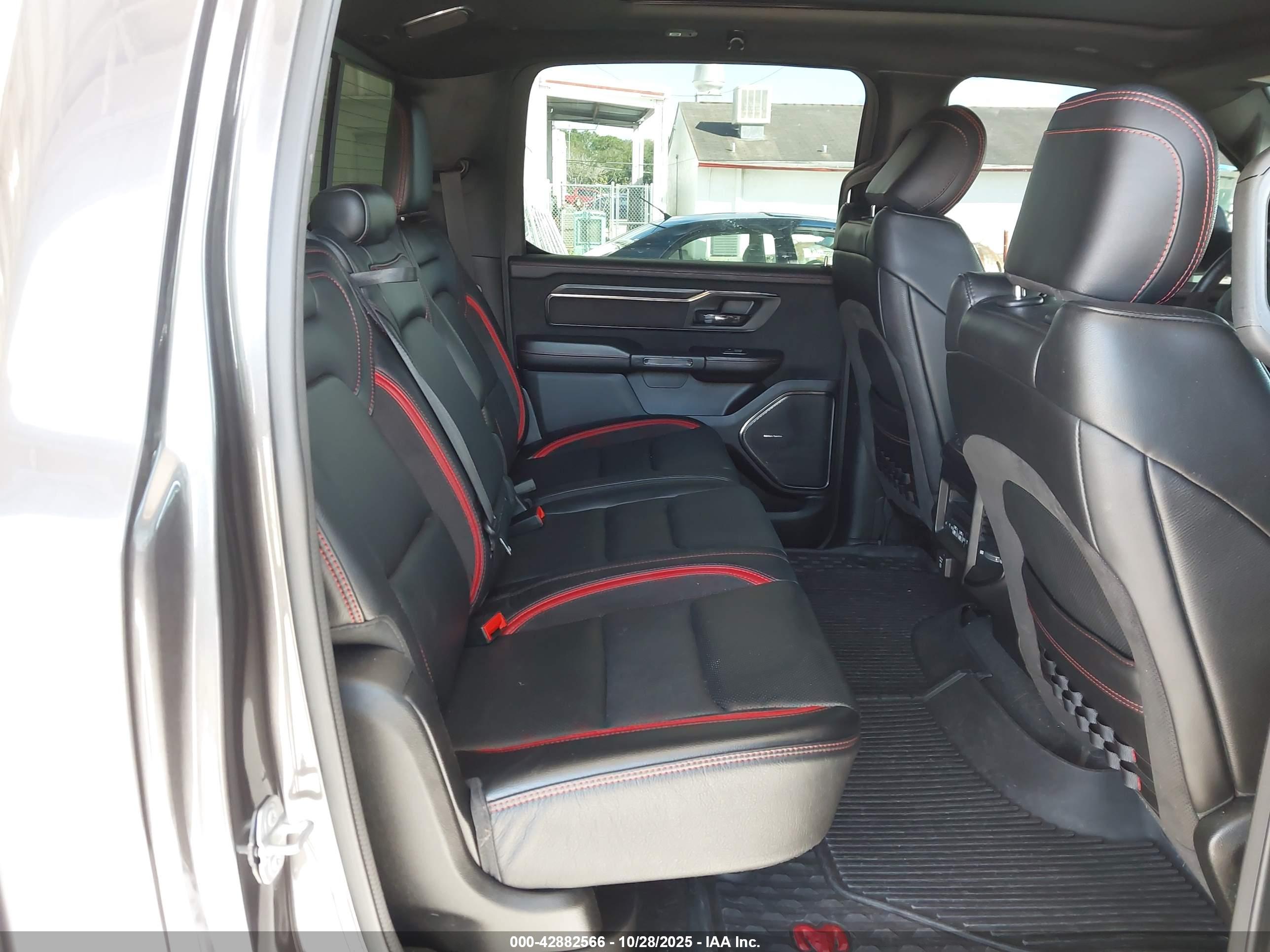 RAM 1500 image 8
