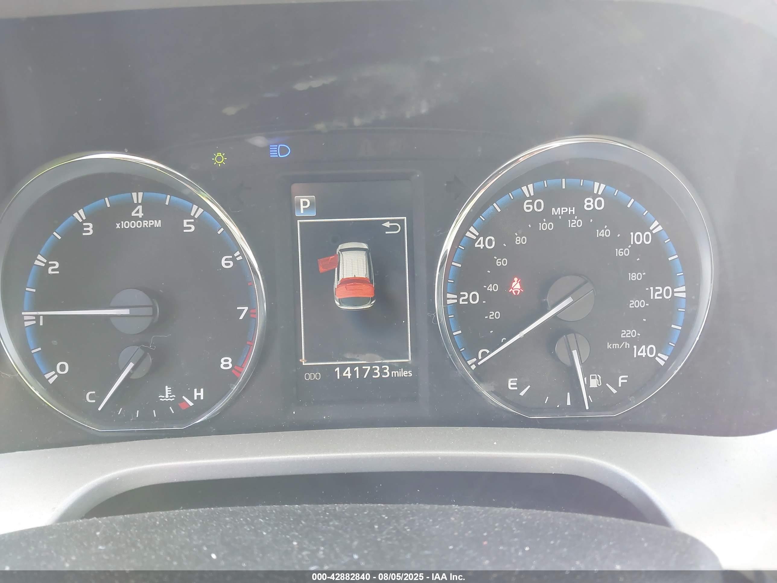 TOYOTA RAV4 image 7