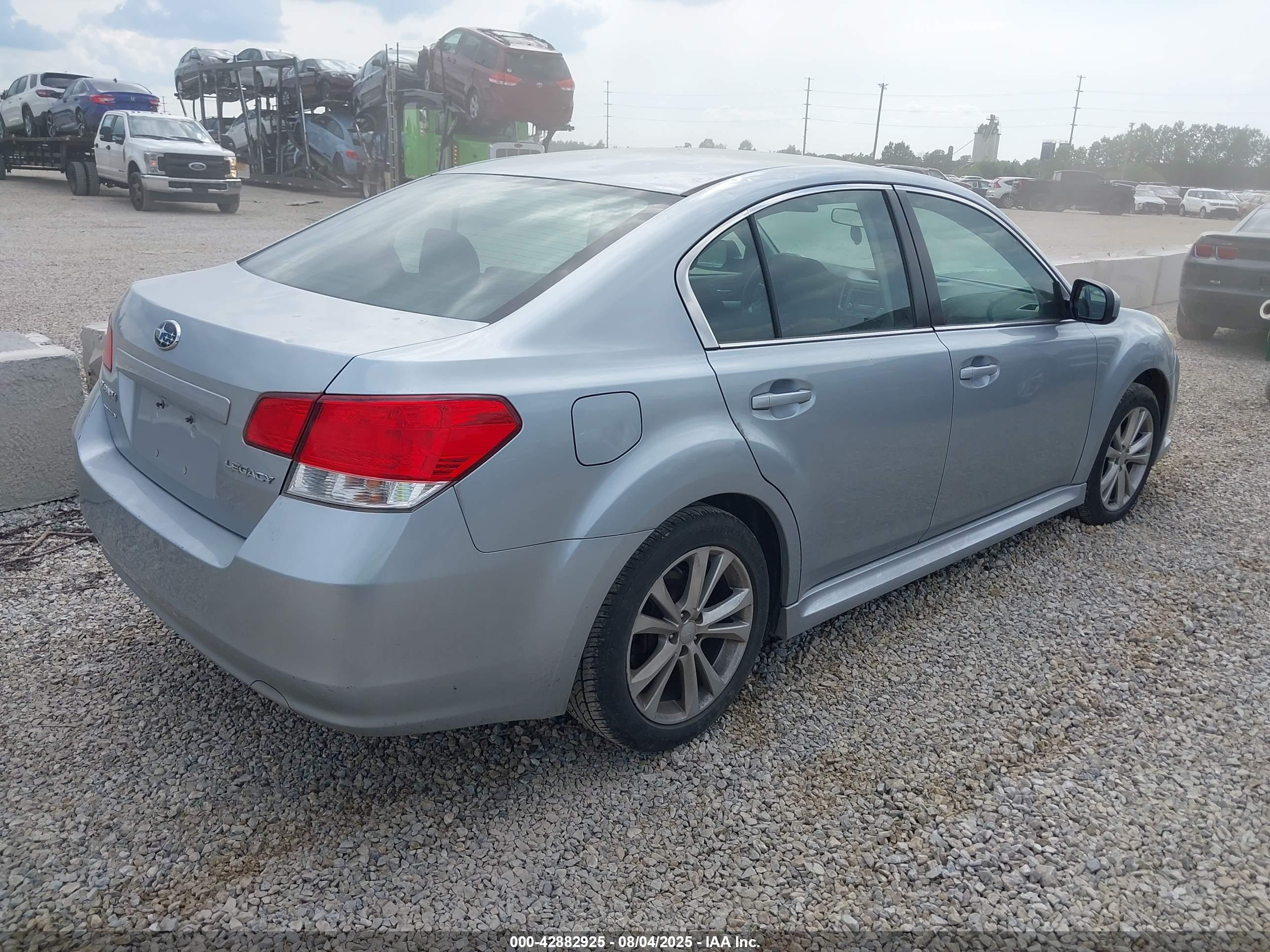 SUBARU LEGACY image 4