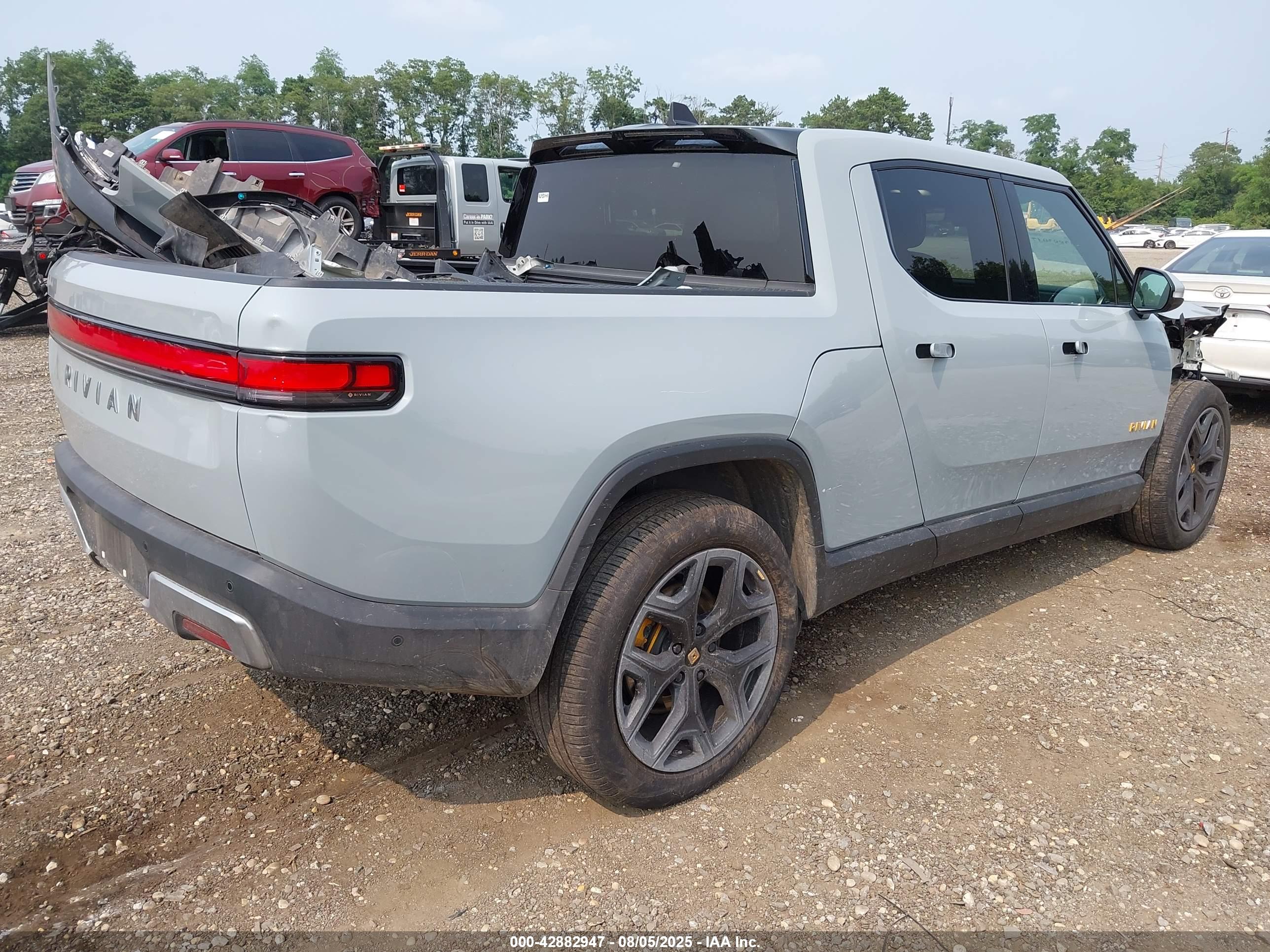 RIVIAN R1T image 4