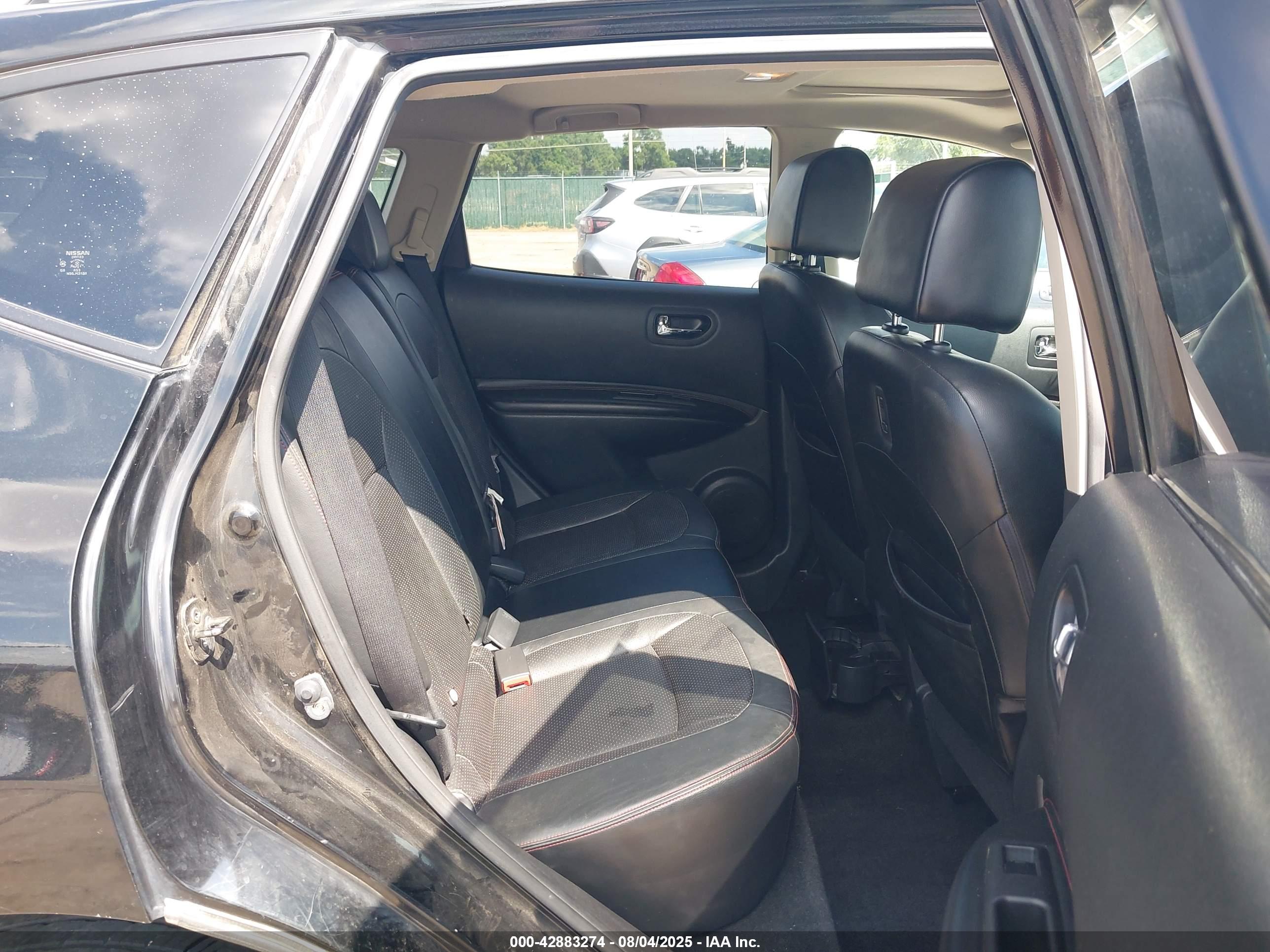 NISSAN ROGUE image 8