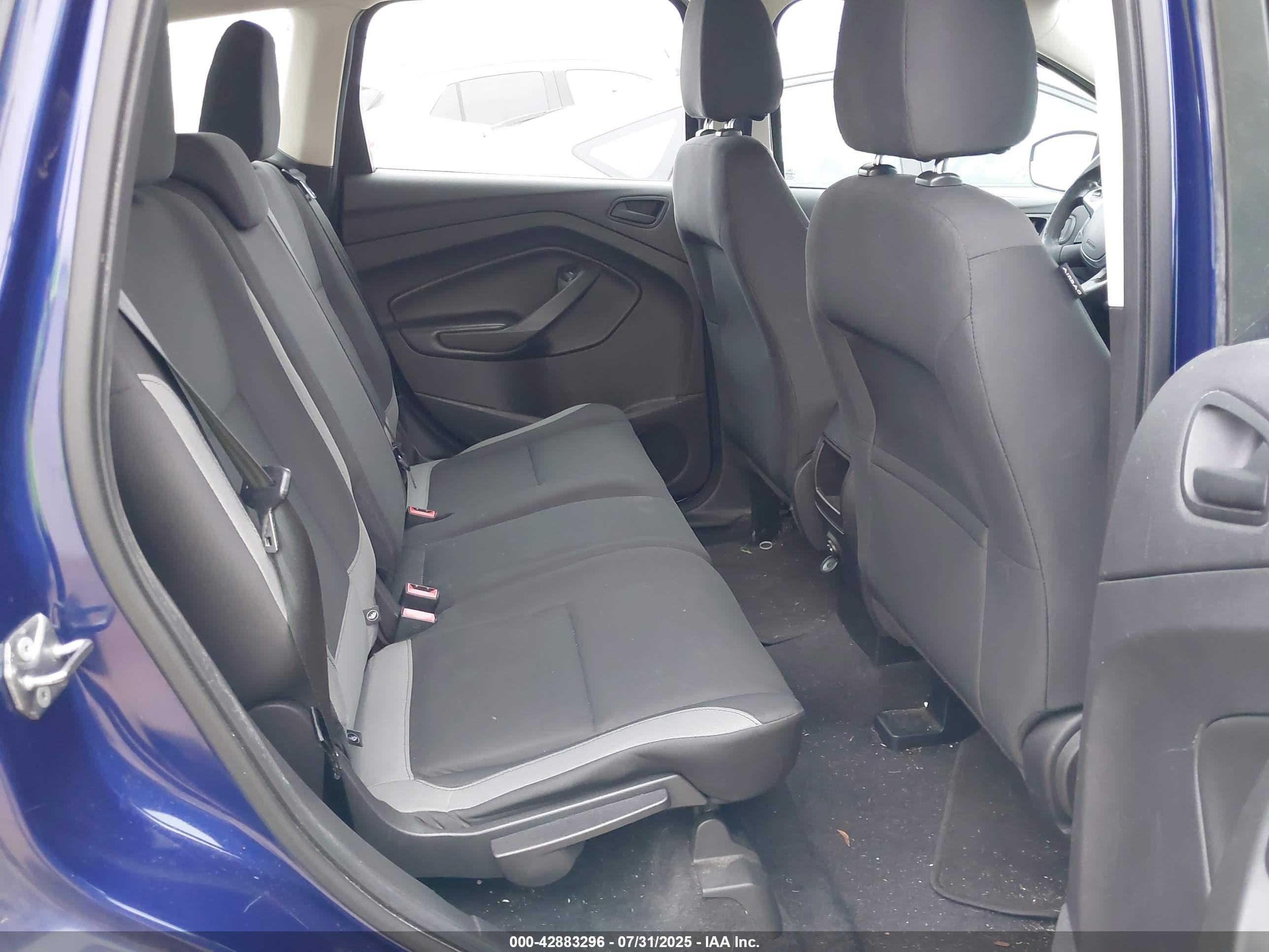 FORD ESCAPE image 8