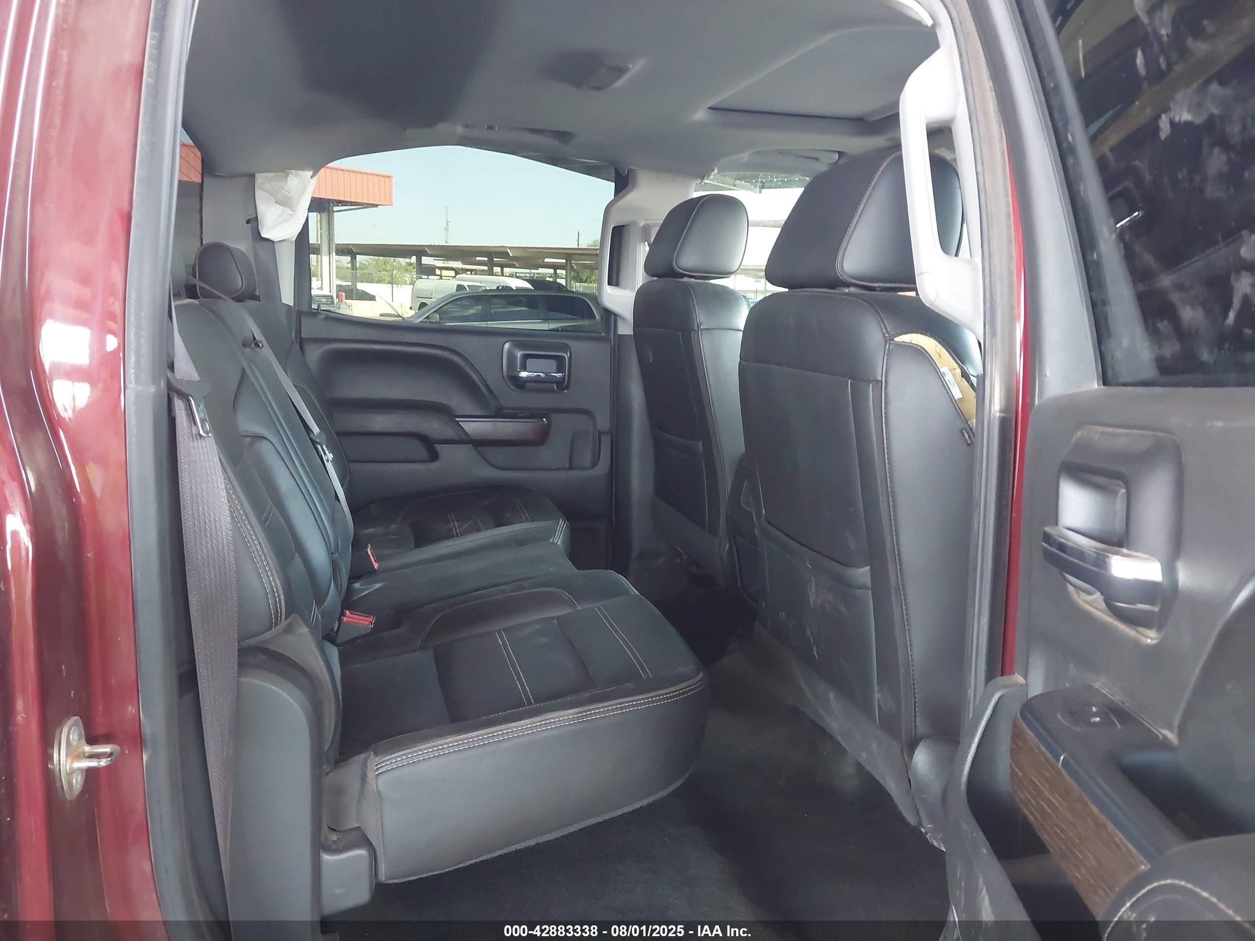 GMC SIERRA image 8