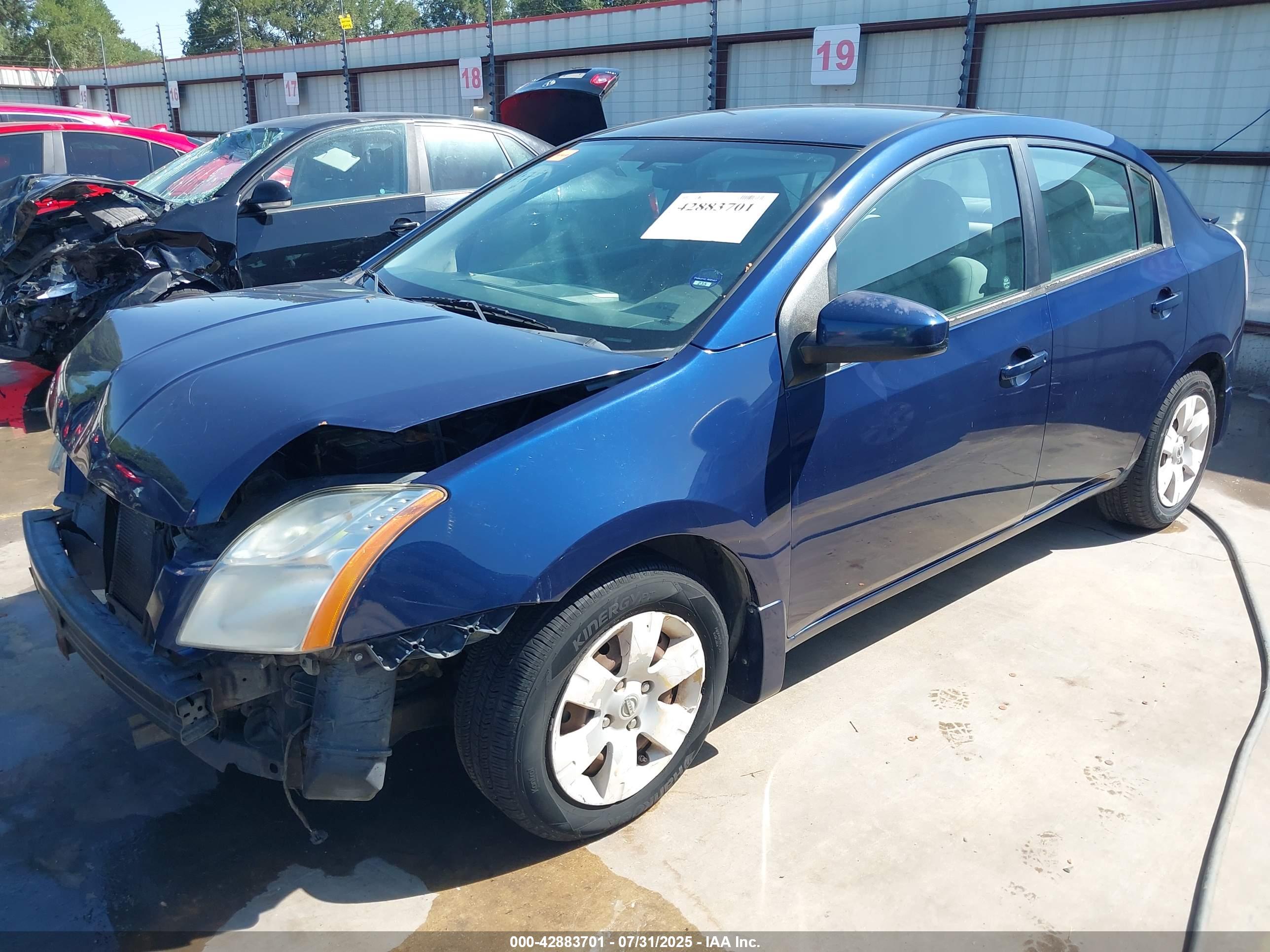 NISSAN SENTRA image 2