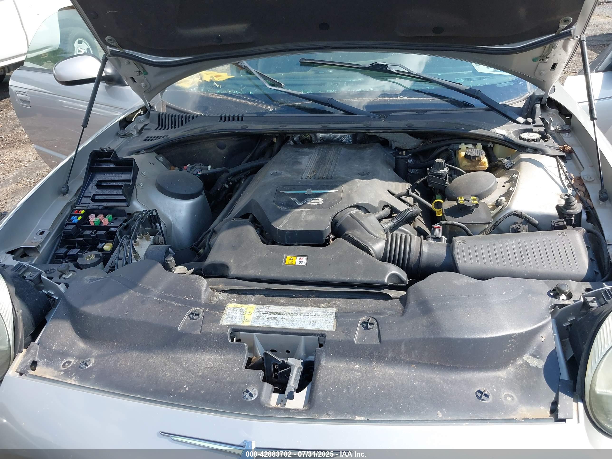 FORD THUNDERBIRD image 10