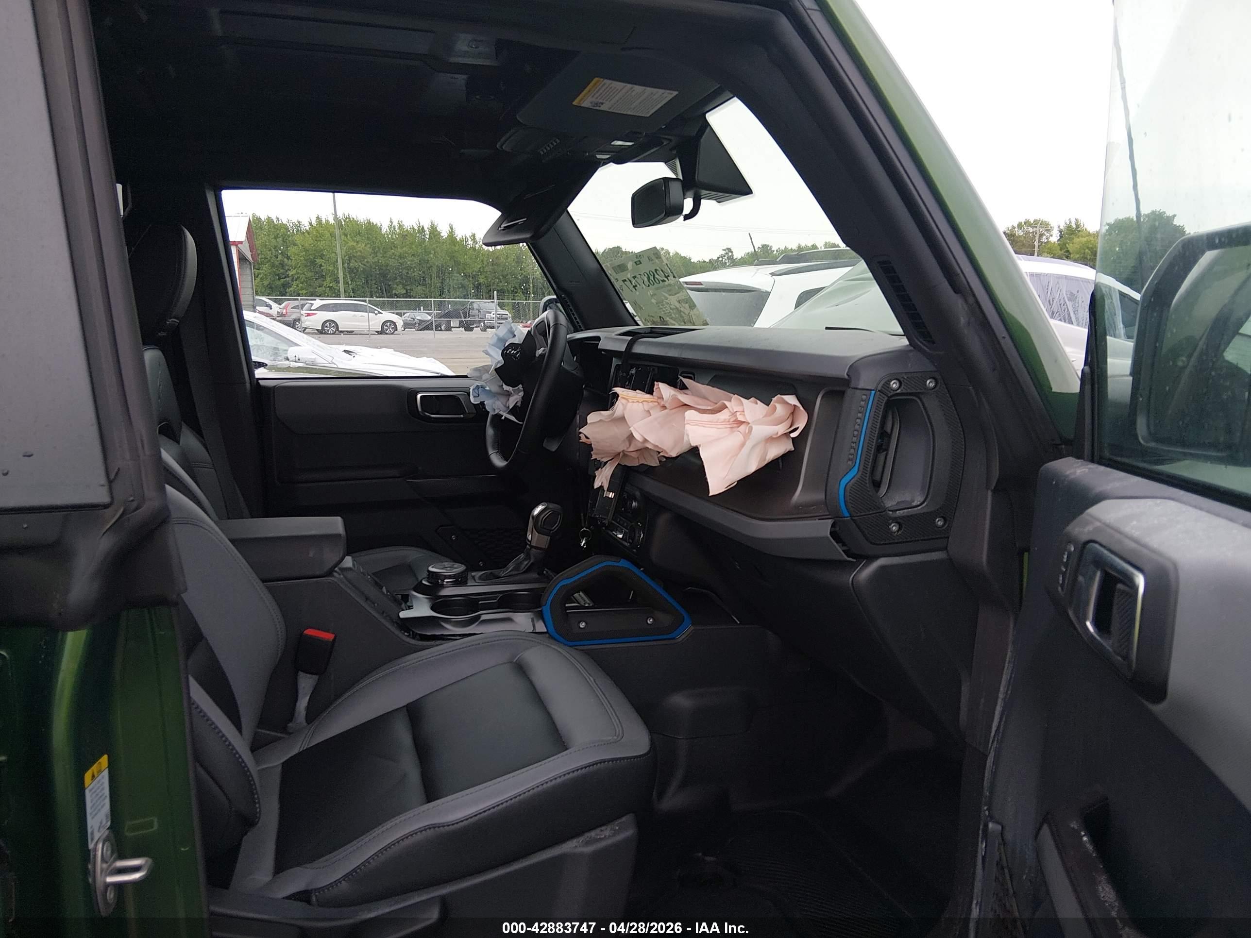 FORD BRONCO image 5