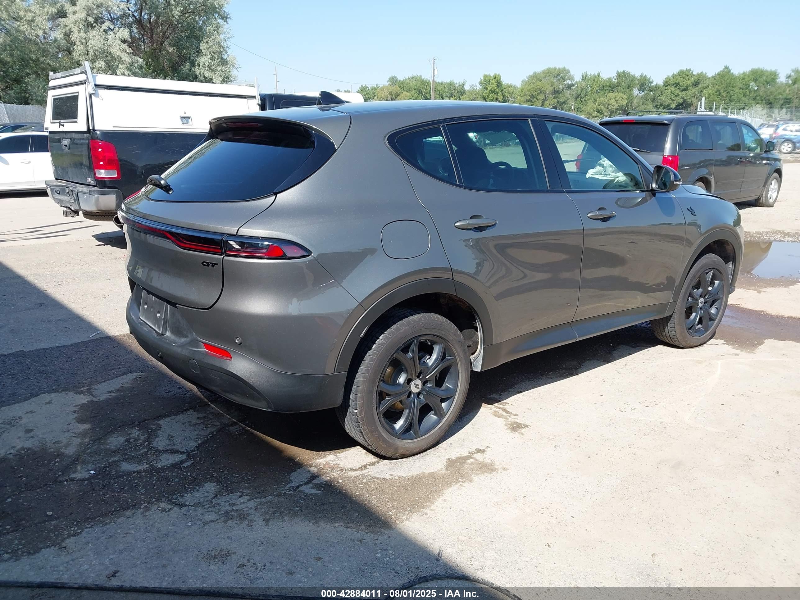 DODGE HORNET image 4