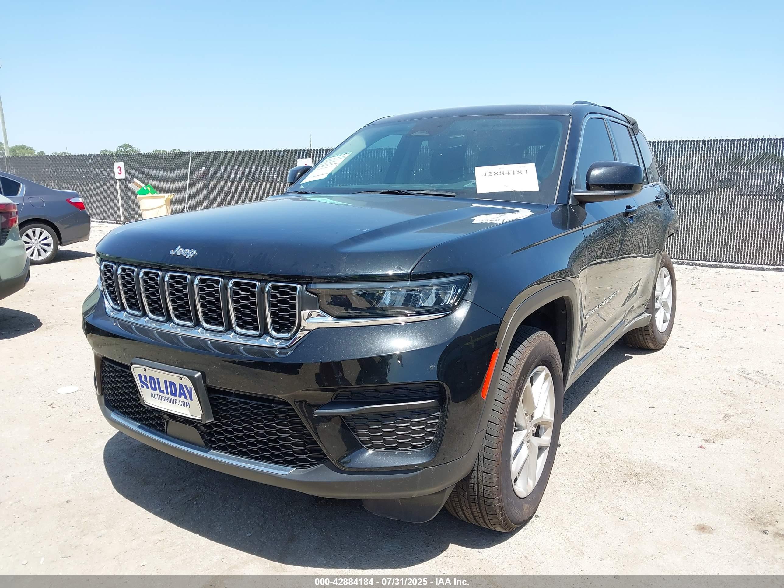 JEEP GRAND image 2