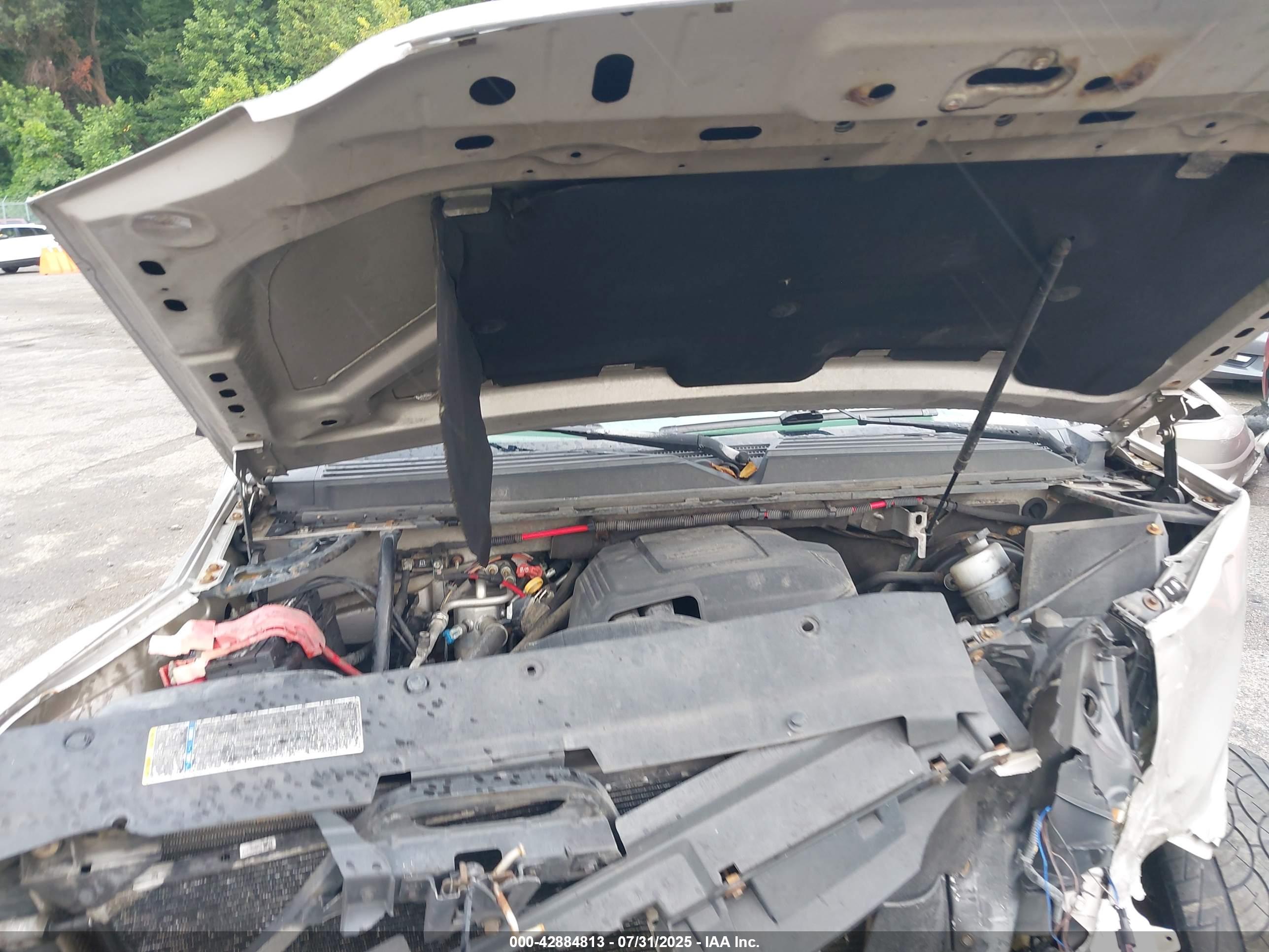 GMC YUKON image 10