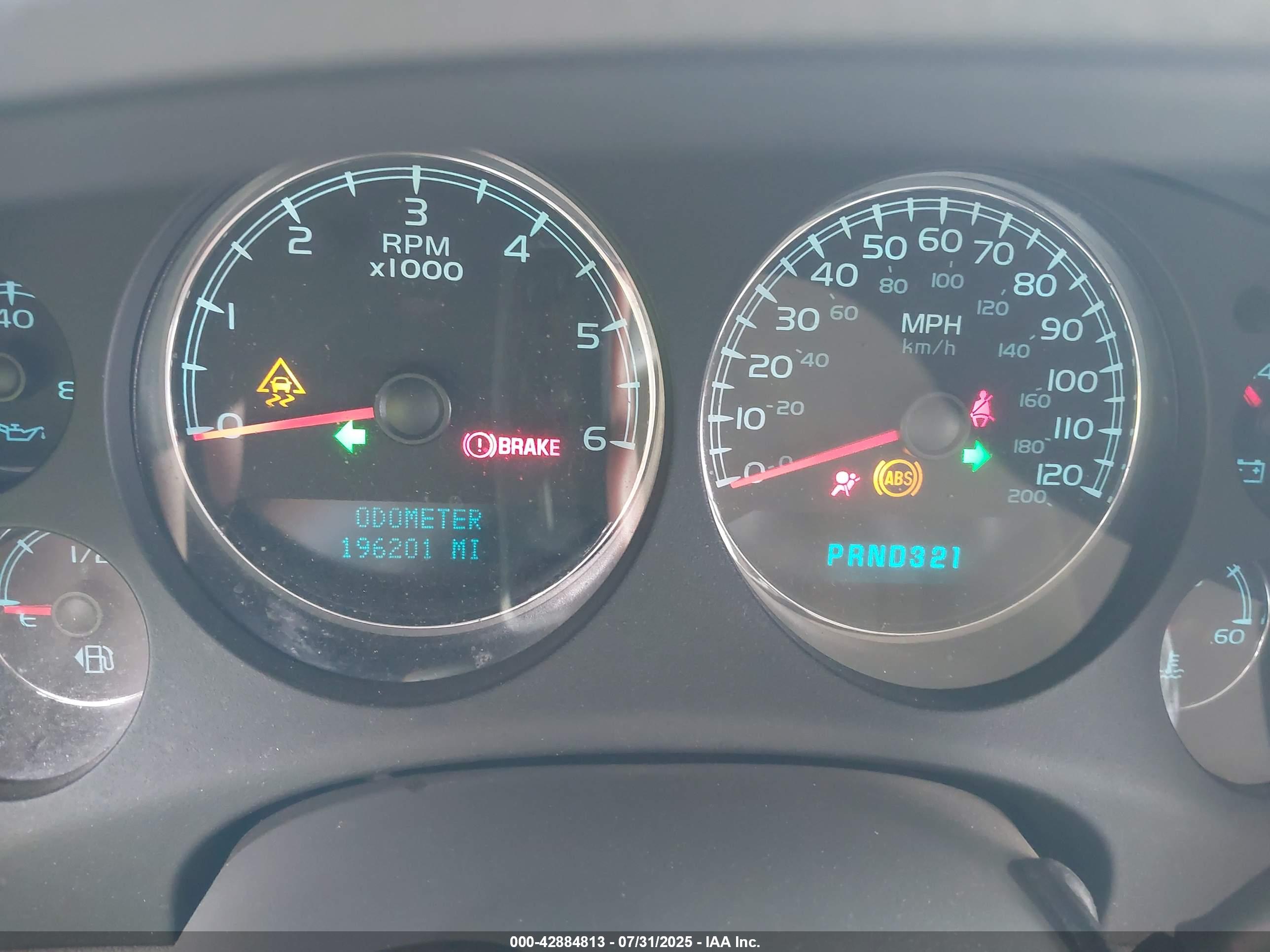 GMC YUKON image 7